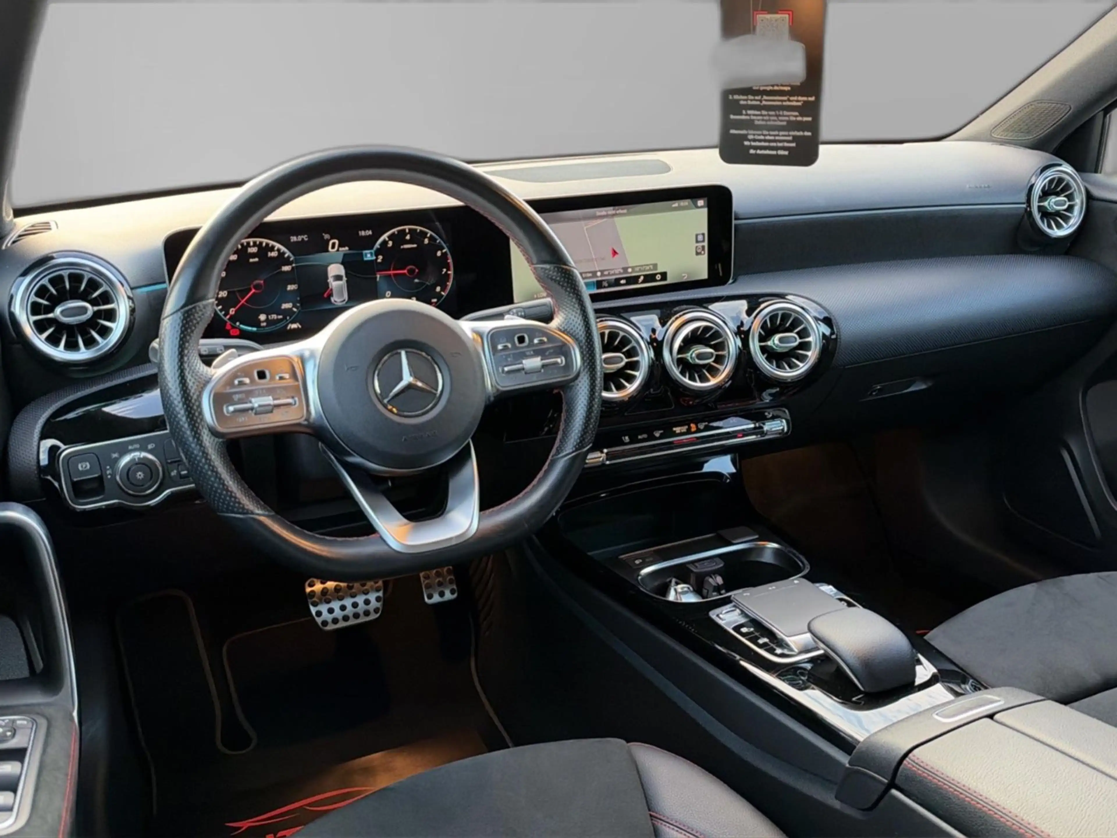 Mercedes-Benz A 250 AMG Line Aut. *MBUX-Led-Cam-ACC-19Zoll* — photo 10