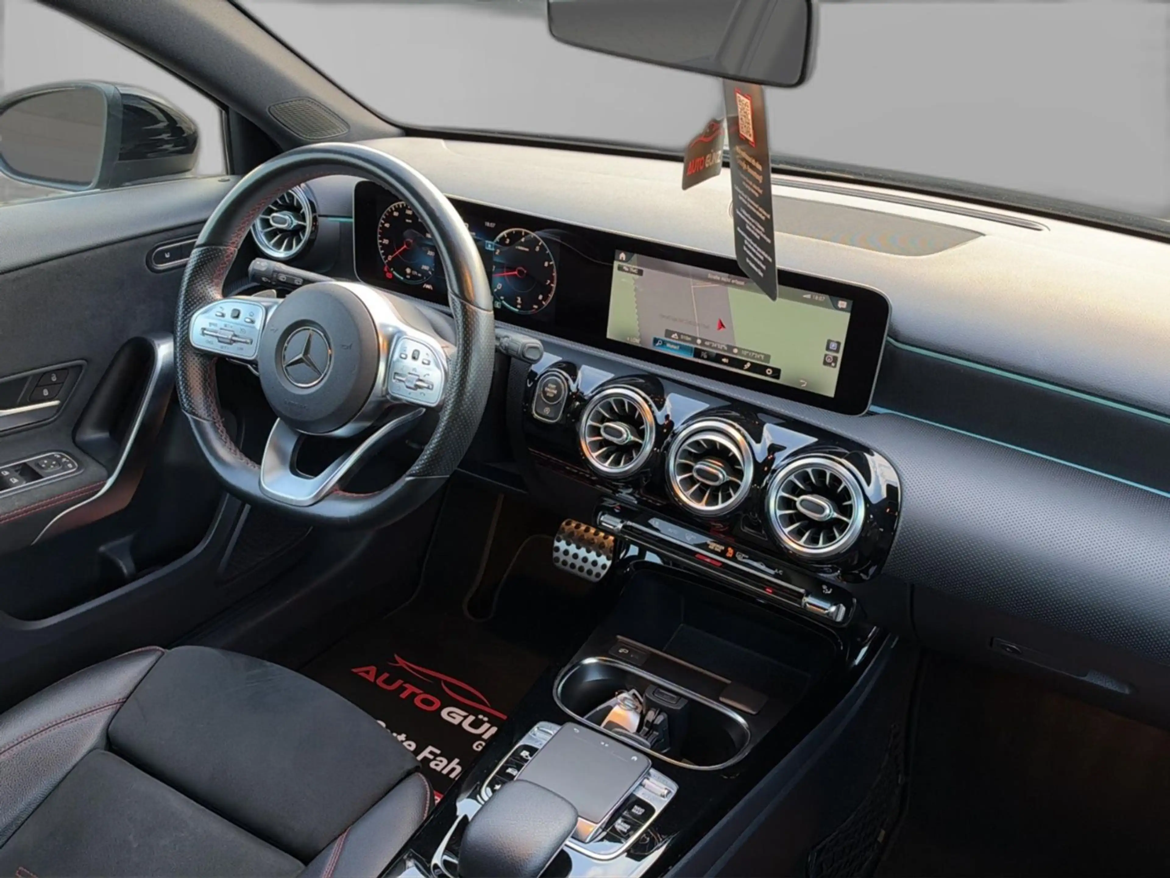 Mercedes-Benz A 250 AMG Line Aut. *MBUX-Led-Cam-ACC-19Zoll* — photo 12