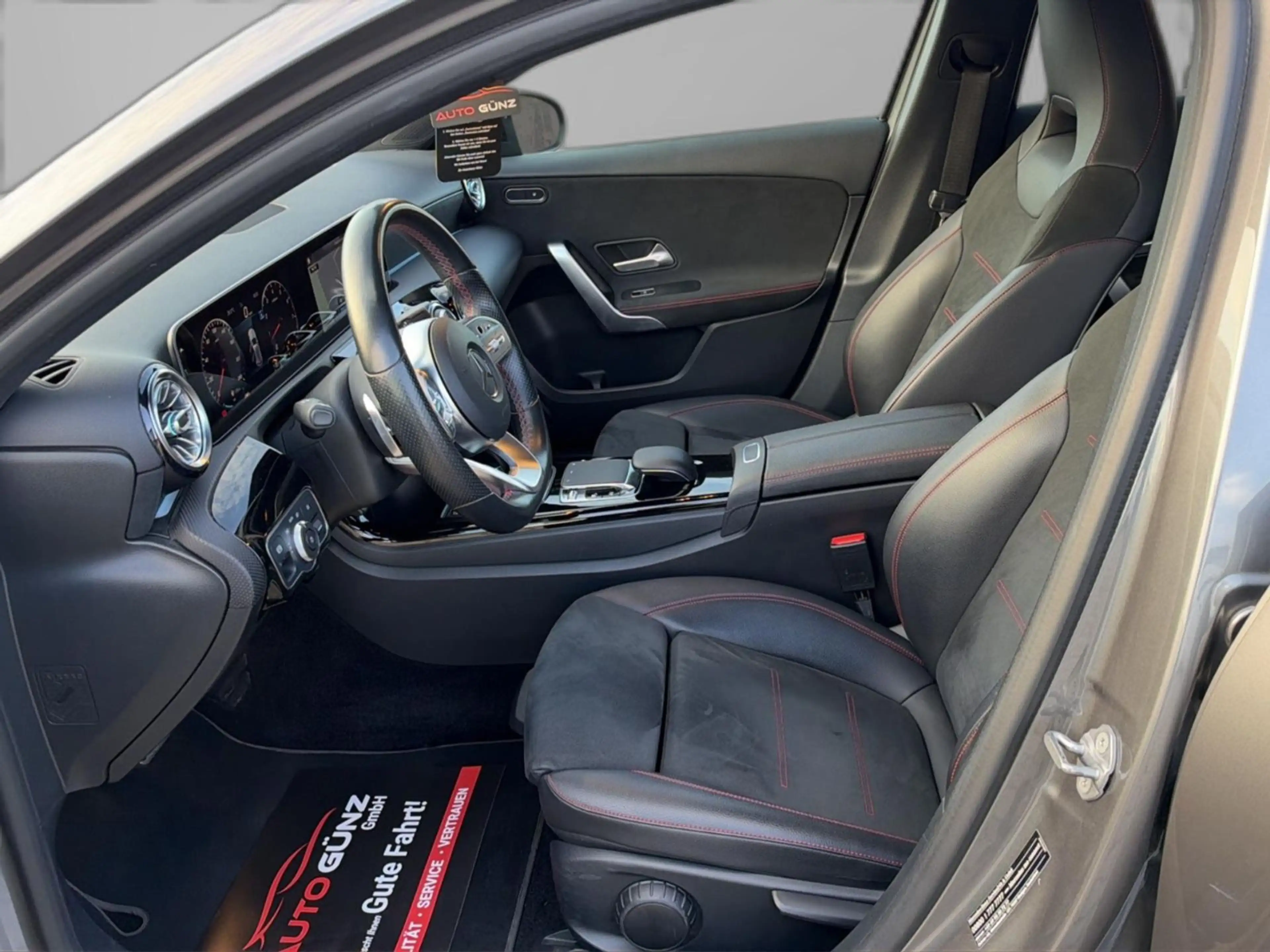 Mercedes-Benz A 250 AMG Line Aut. *MBUX-Led-Cam-ACC-19Zoll* — photo 14
