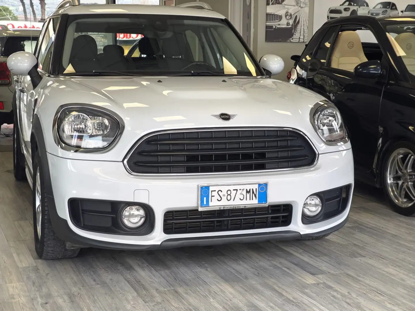 MINI Cooper D Countryman 2.0 Hype all4 auto Wit - 2