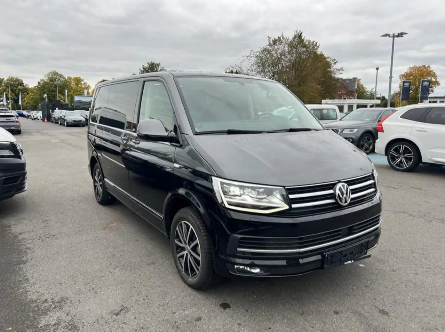 Volkswagen T6 Multivan GenerationSix 2.0TDI 4x4 DSG AHK ACC 146 kW Schwarz - 1