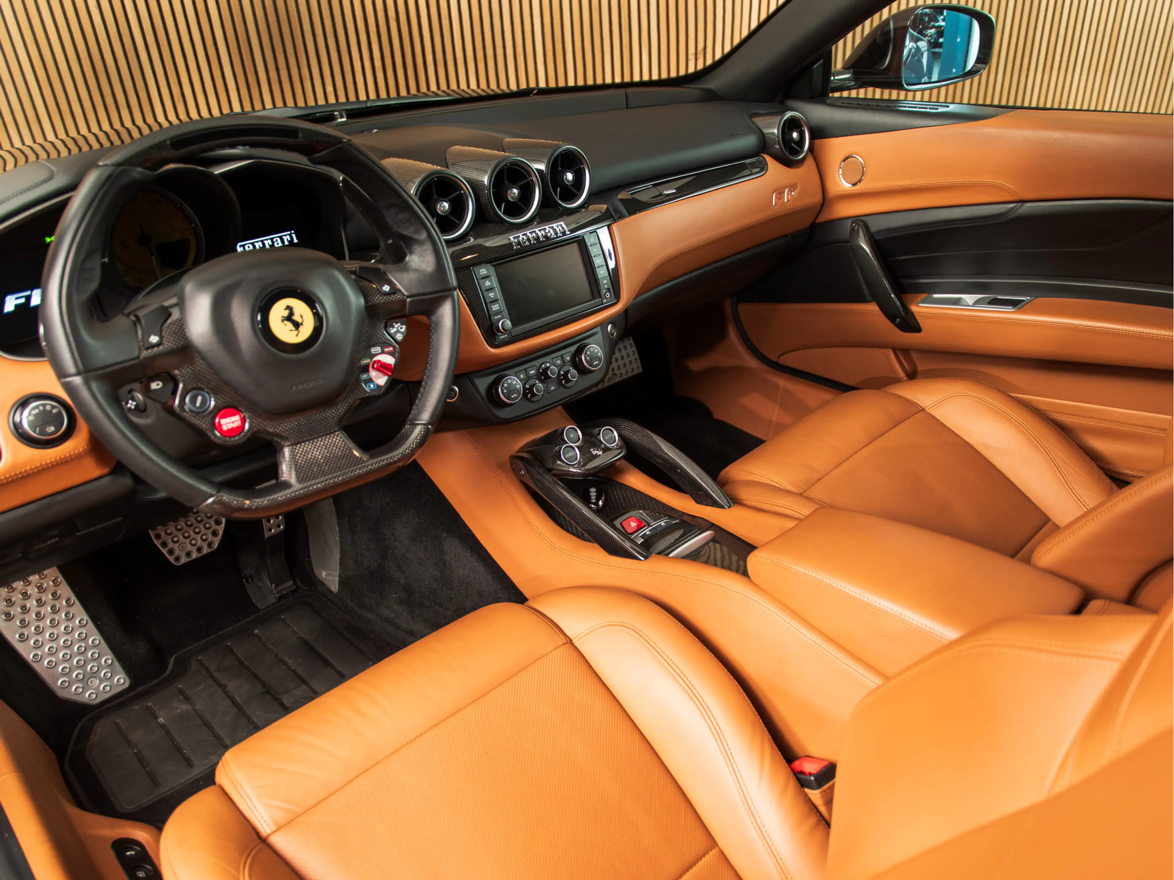 Ferrari FF 6.3 V12 CAPRISTO — photo 13