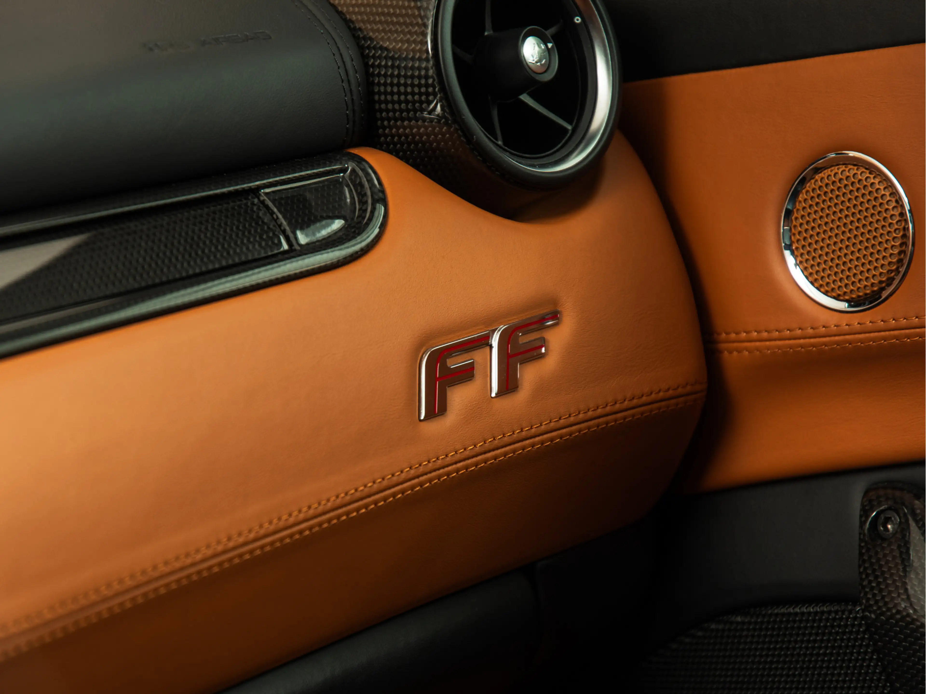 Ferrari FF 6.3 V12 CAPRISTO — photo 31