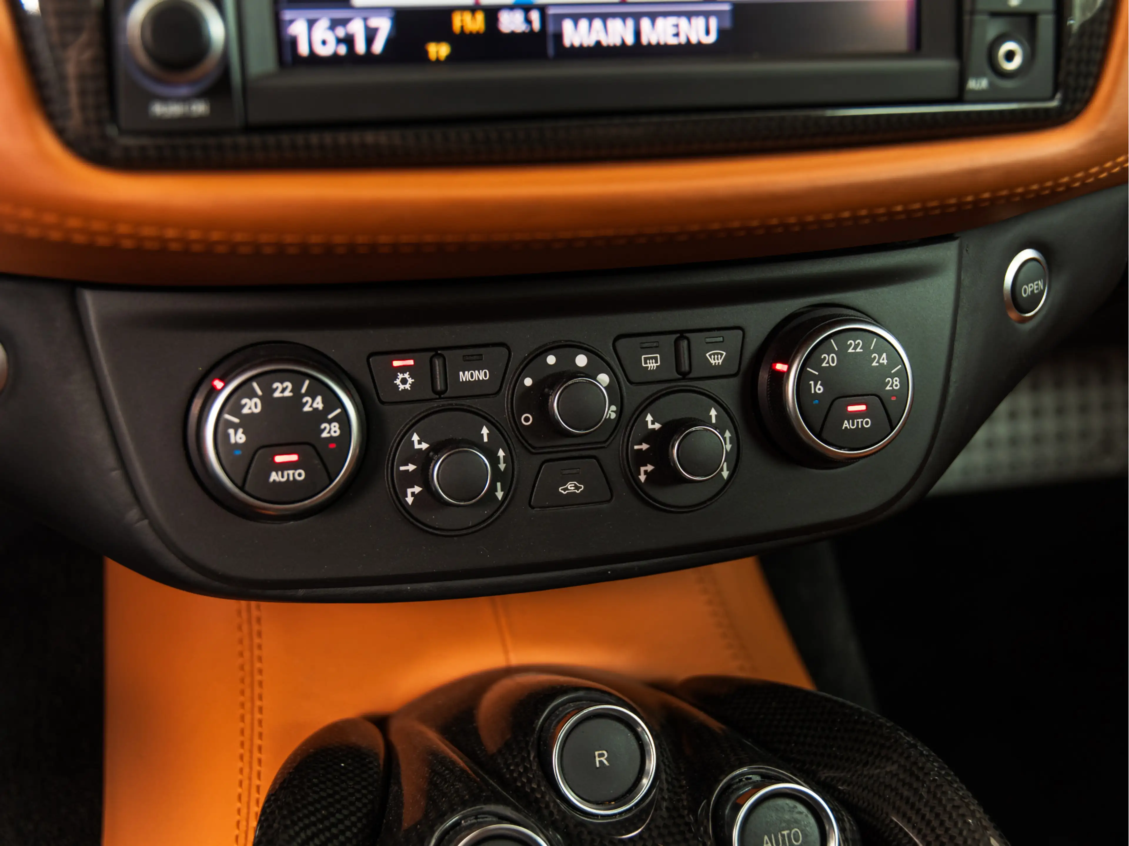 Ferrari FF 6.3 V12 CAPRISTO — photo 20