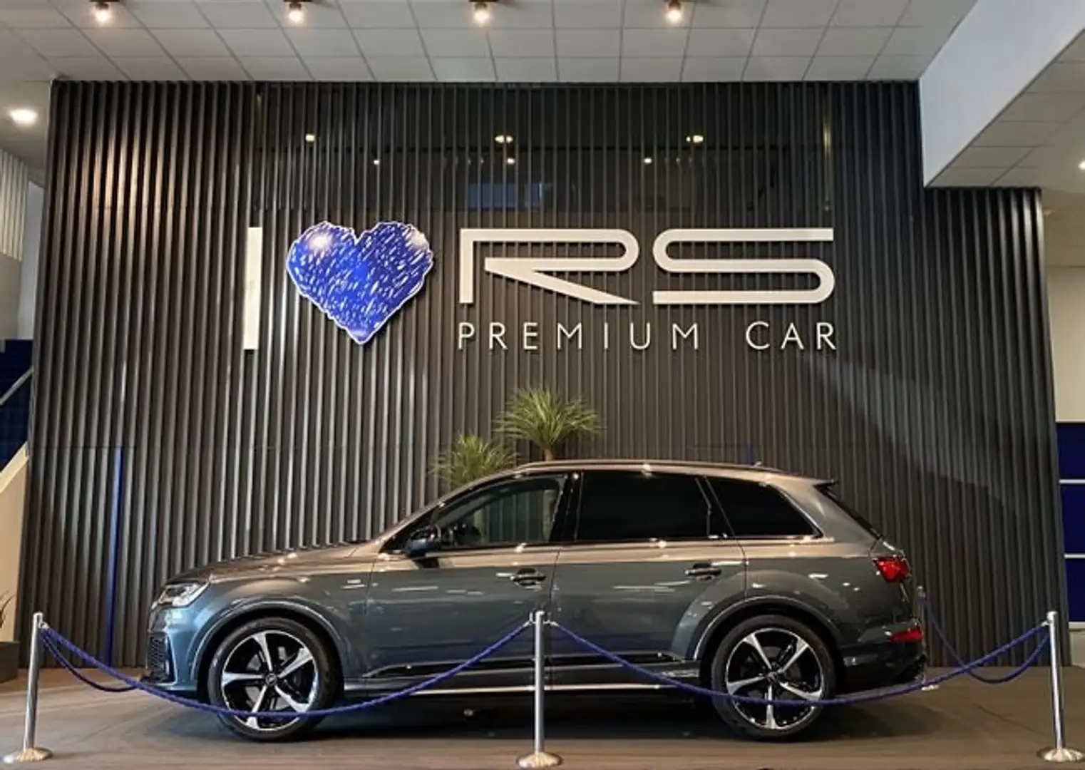 Audi Q7 Black Line 50 TDI quattro Grijs - 1