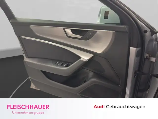 Audi A6 view 13
