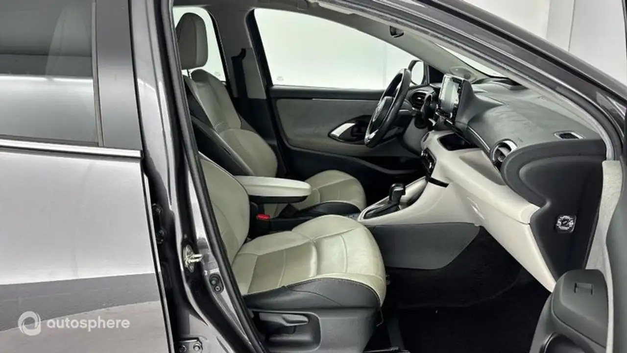 Toyota Yaris Yaris — photo 15