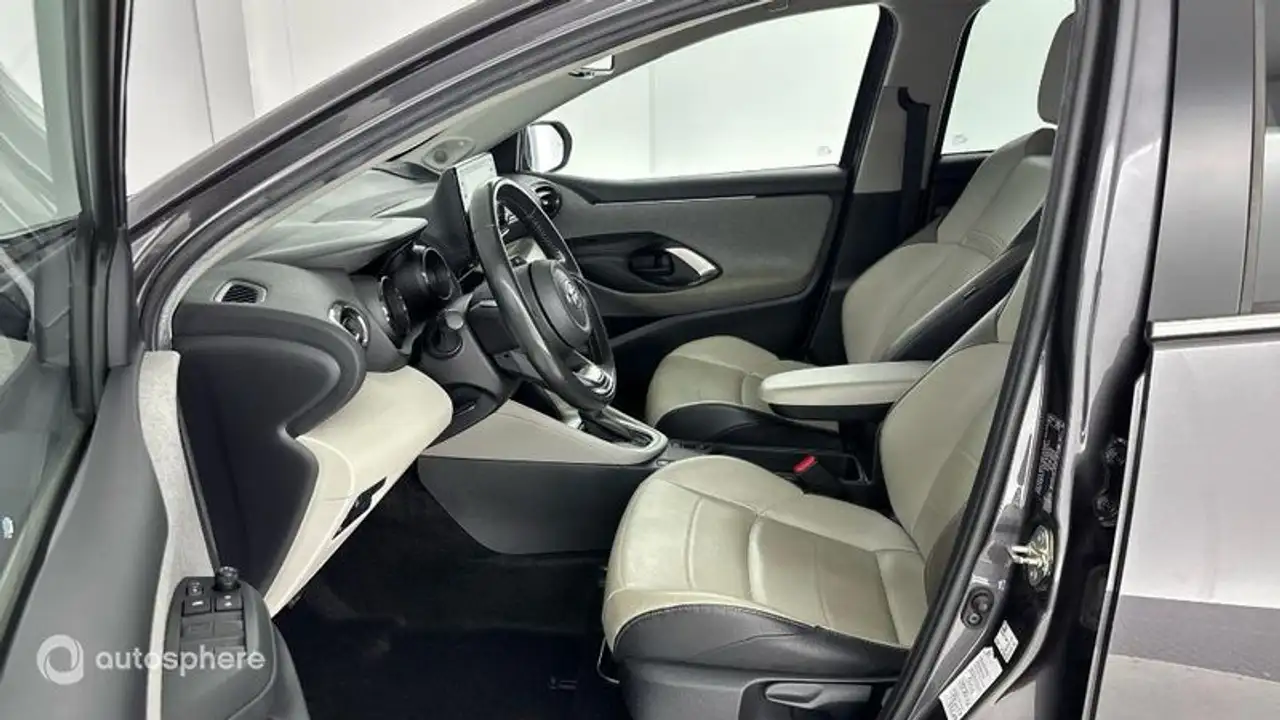 Toyota Yaris Yaris — photo 12