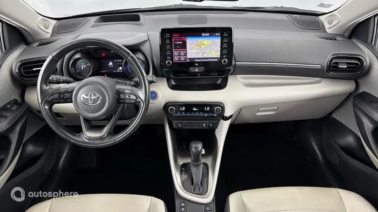 Toyota Yaris Yaris — photo 11
