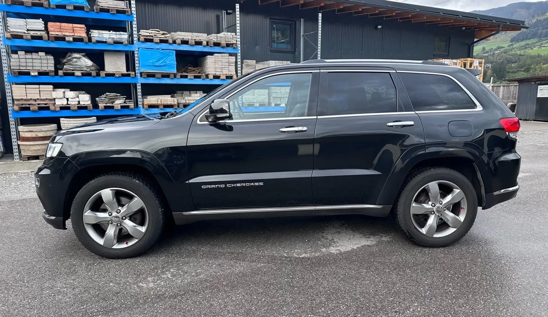 Jeep Grand Cherokee Grand Cherokee 3,0 V6 CRD Summit Schwarz - 2