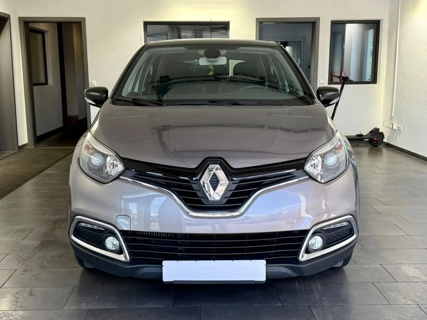 Renault Captur Experience* HU Neu Schwarz - 2
