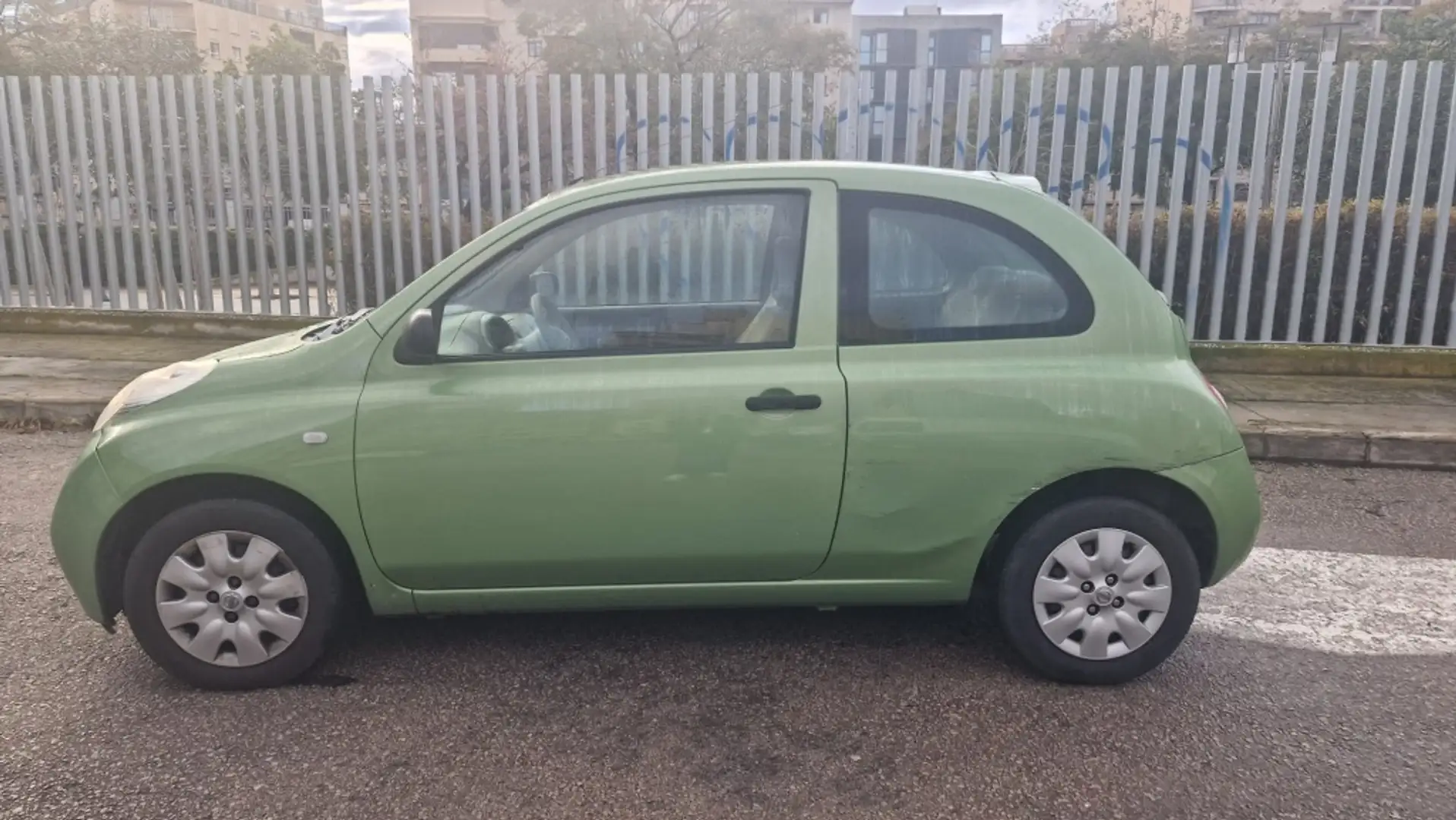 Nissan Micra 1.2 Visia Verde - 1