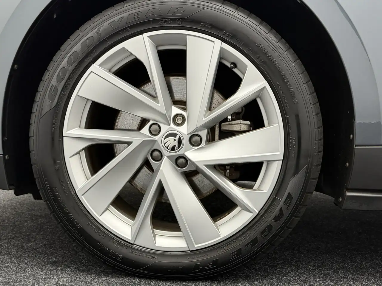 Skoda Enyaq iV 60 First Edition SoH 92,9 % Warmtepomp Na, миниатюра 15