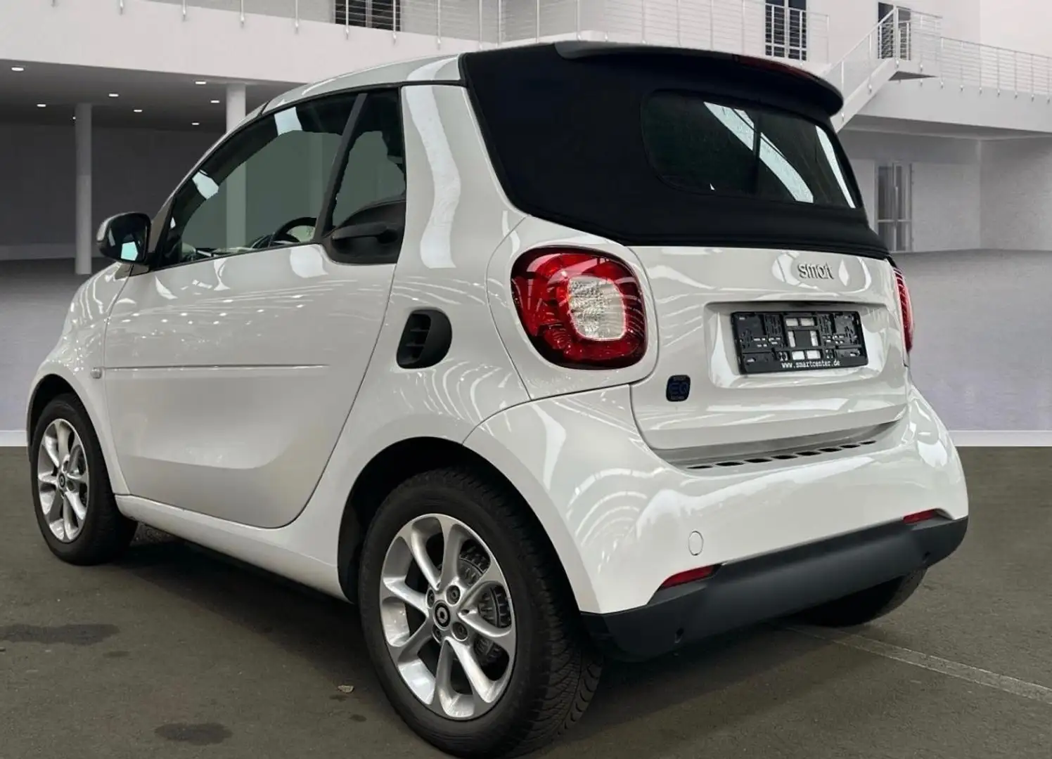 smart forTwo Cabrio, Passion,Navi,LED,22KW, SOH 93%, TÜV neu Wit - 2