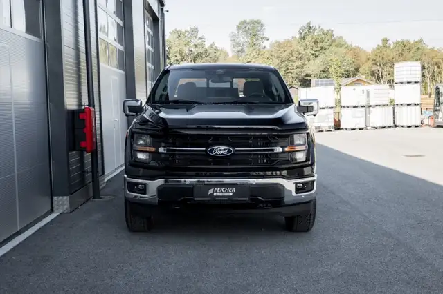 Ford F 150 view 2