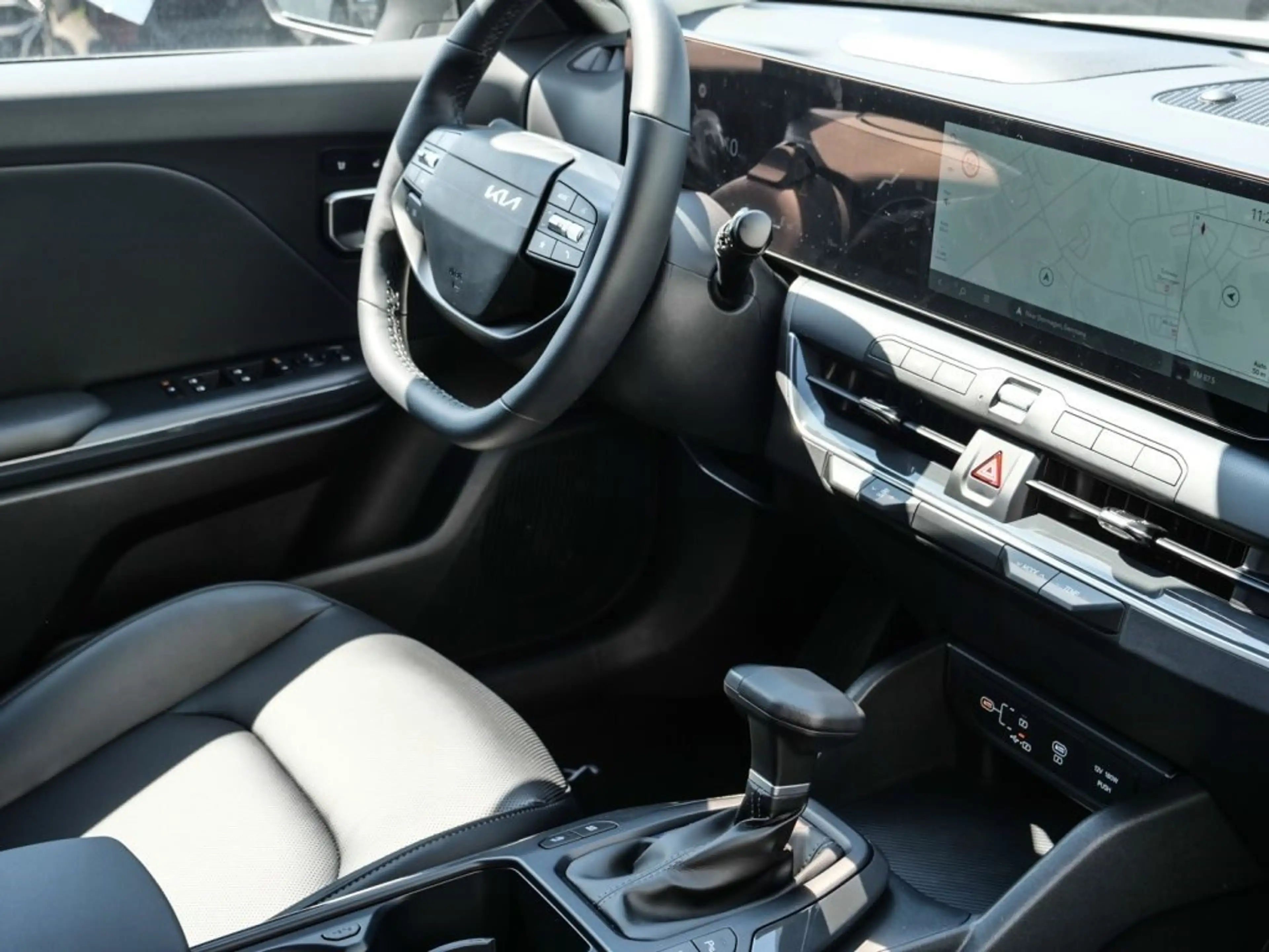 Kia K4 Vision 1.6 DCT Kamera Navi Sitzheizung SOFORT VERF — photo 4
