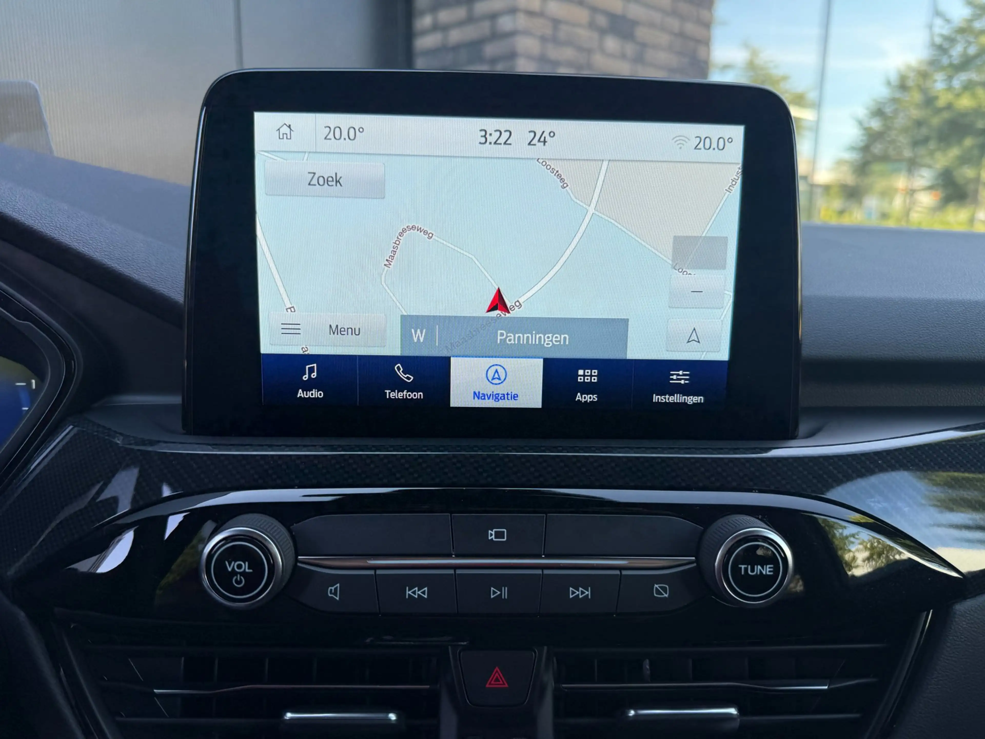 Ford Kuga 2.5 PHEV ST-Line — photo 19