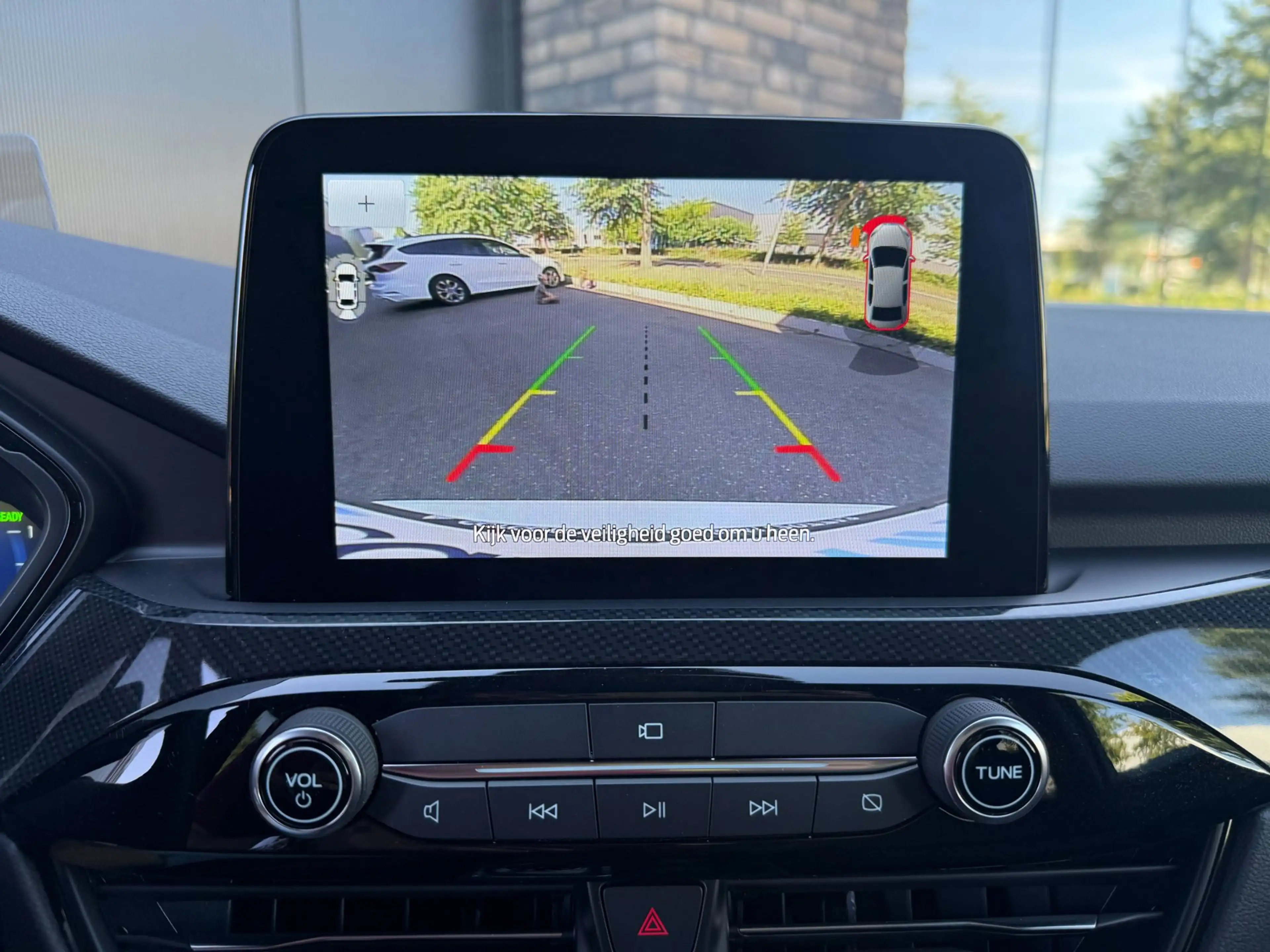 Ford Kuga 2.5 PHEV ST-Line — photo 18