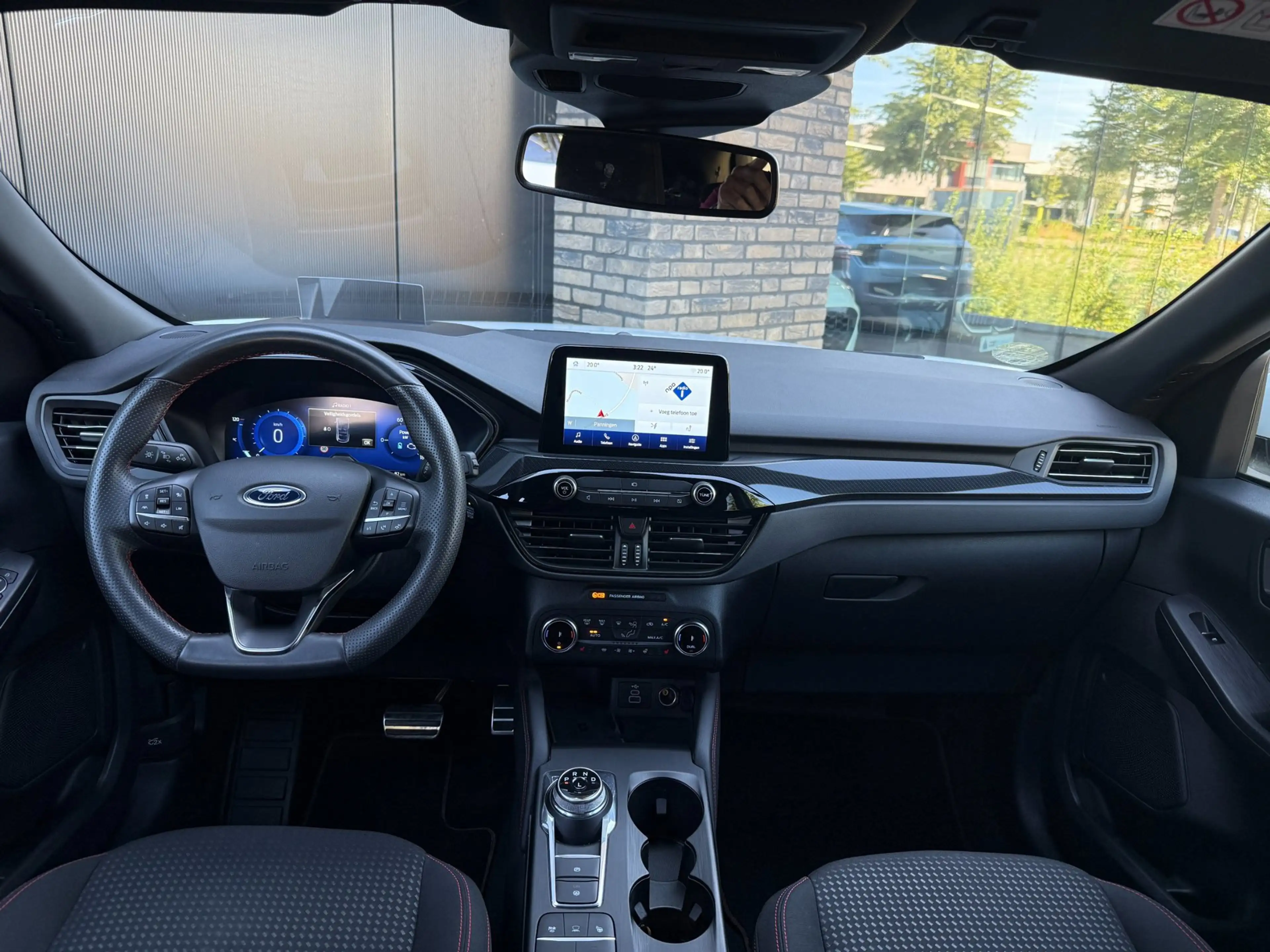 Ford Kuga 2.5 PHEV ST-Line — photo 25