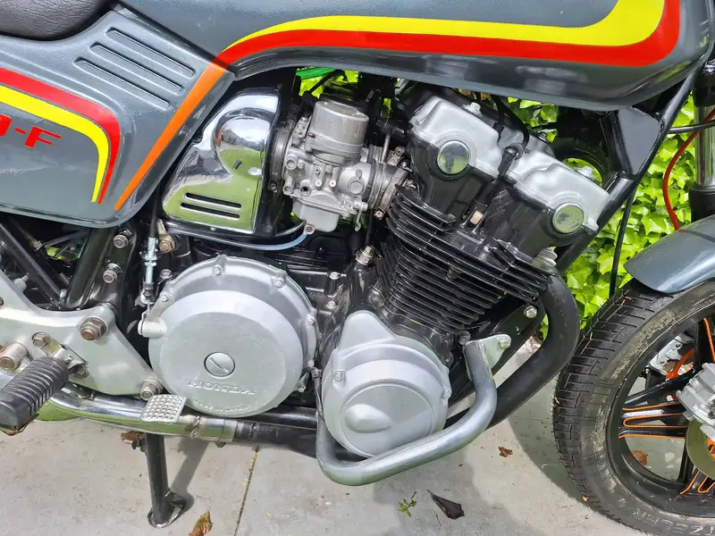 Honda CB 750 - foto 2