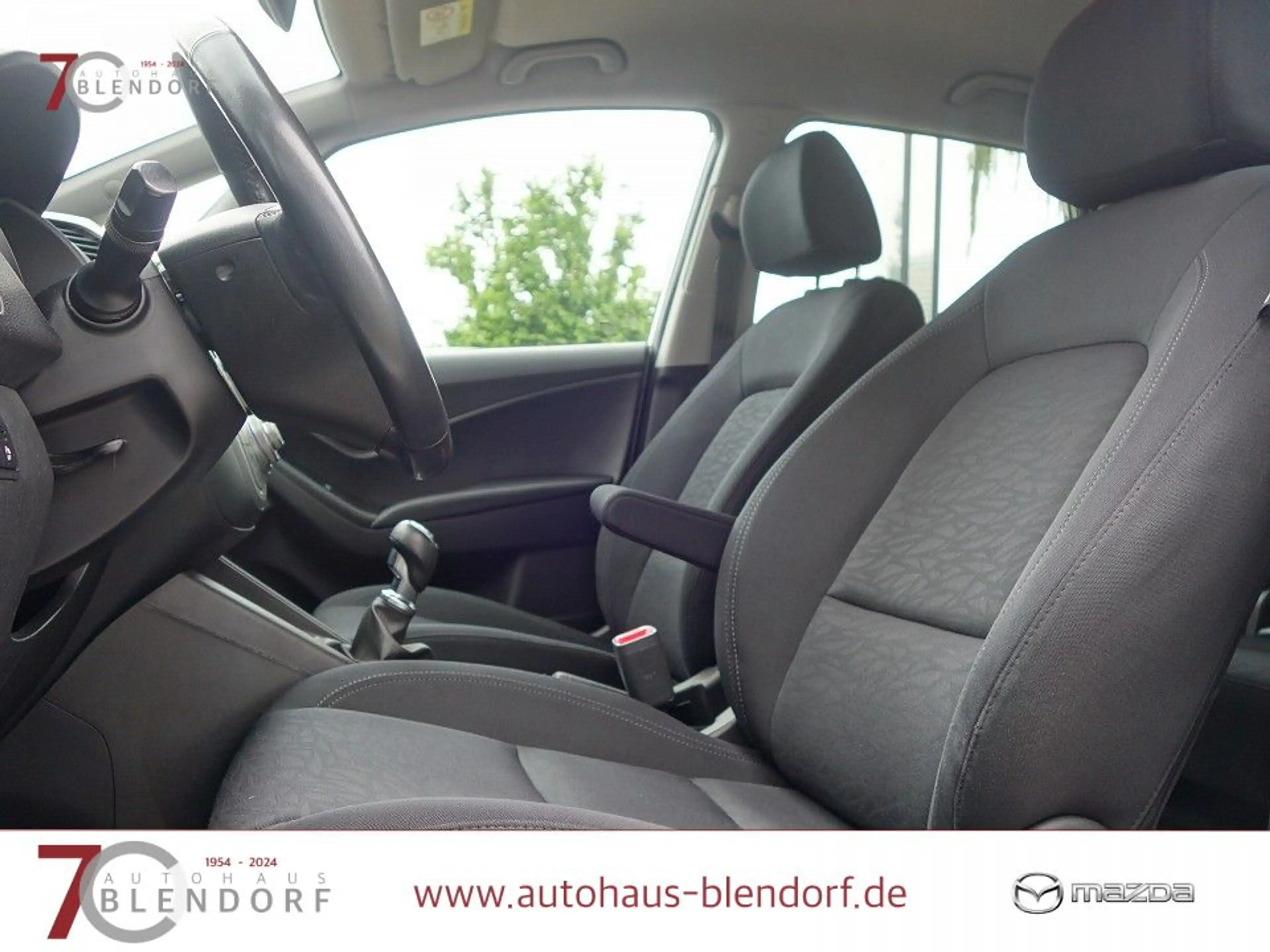 Hyundai iX20 blue Space1,6 L Klima|Sitzheizung|PDC — photo 15