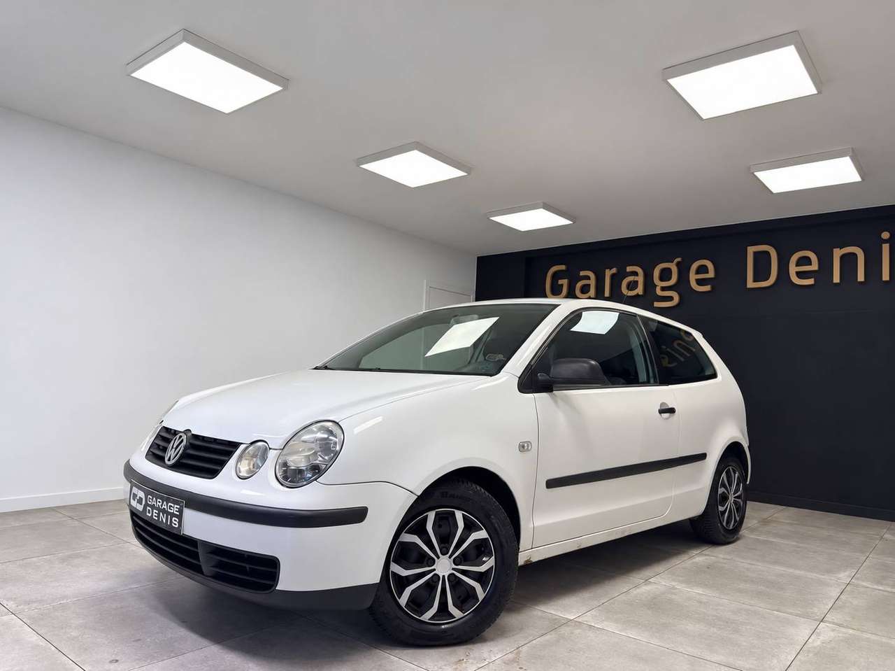 Volkswagen Polo — photo 1