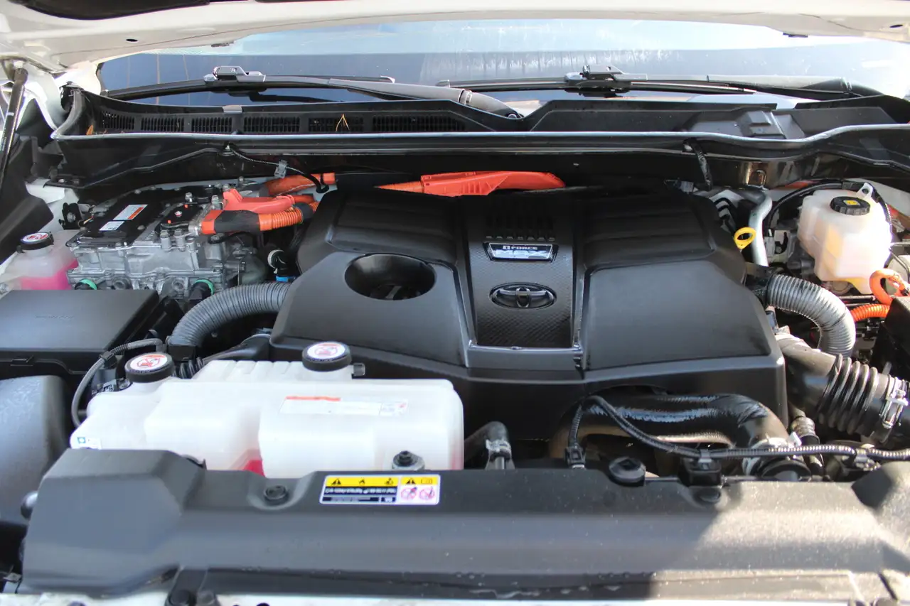 Toyota Tundra снимка Toyota Tundra