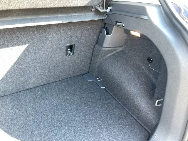 Volkswagen T-Cross view 15