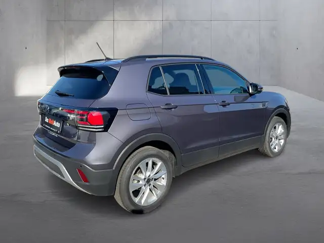 Volkswagen T-Cross view 5
