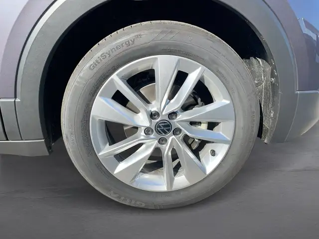 Volkswagen T-Cross view 7