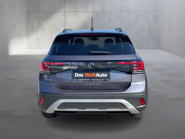 Volkswagen T-Cross view 4