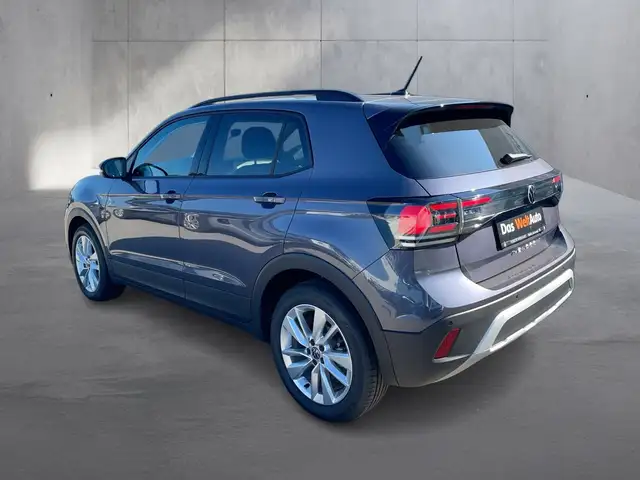 Volkswagen T-Cross view 3
