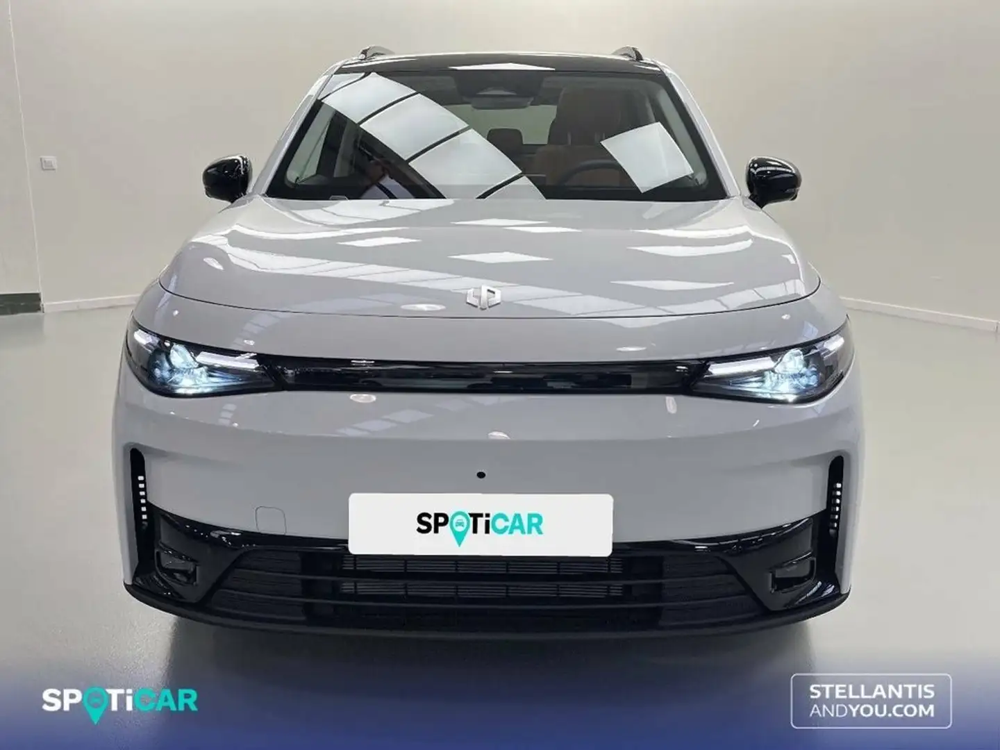 Leapmotor C10 REEV 28.4 kWh Auto Design Blanco - 2