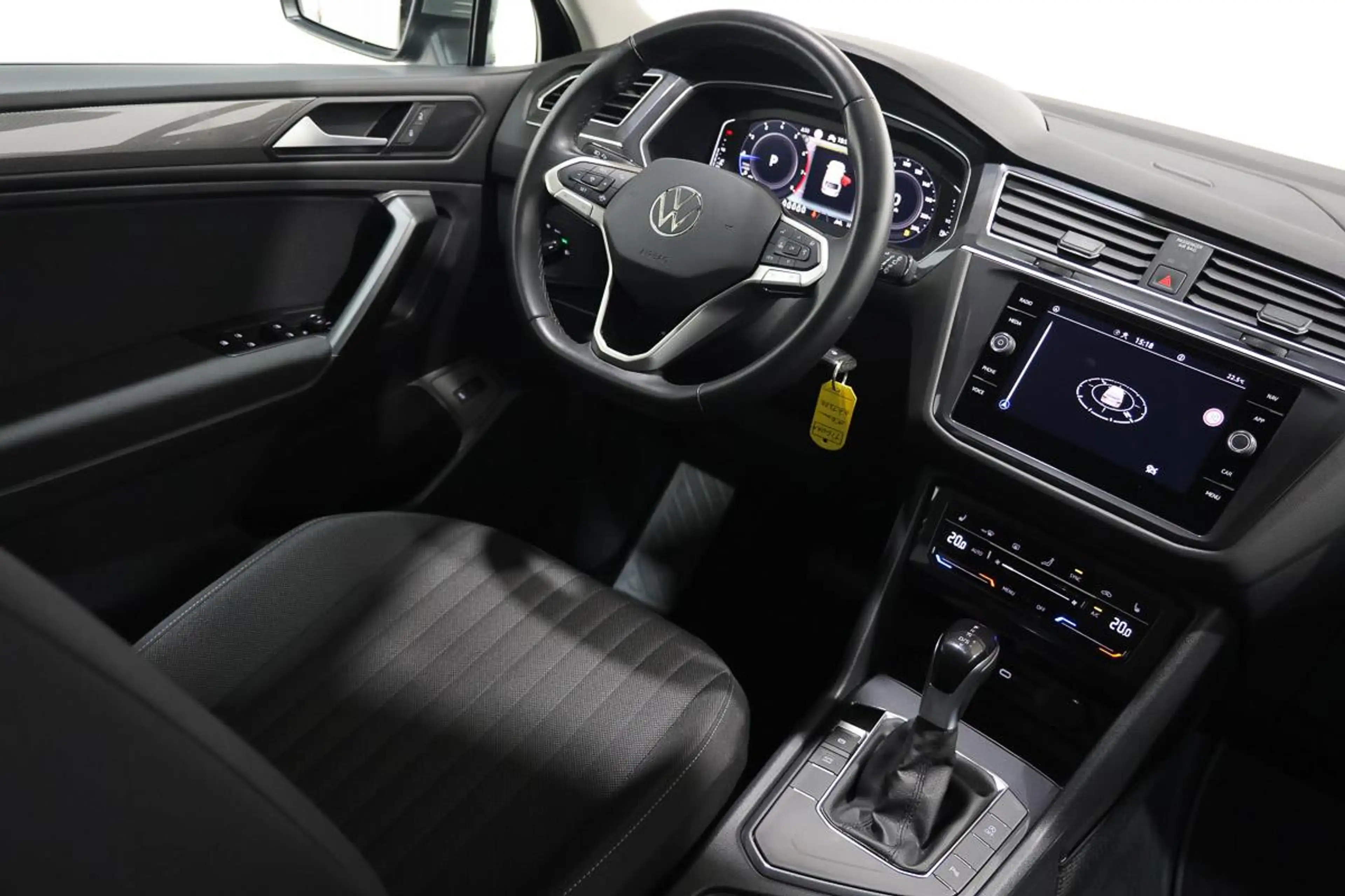 Volkswagen Tiguan Allspace 1.5 TSI DSG 7 PLACES LED GPS ACC ATTELAGE JA18 — photo 13
