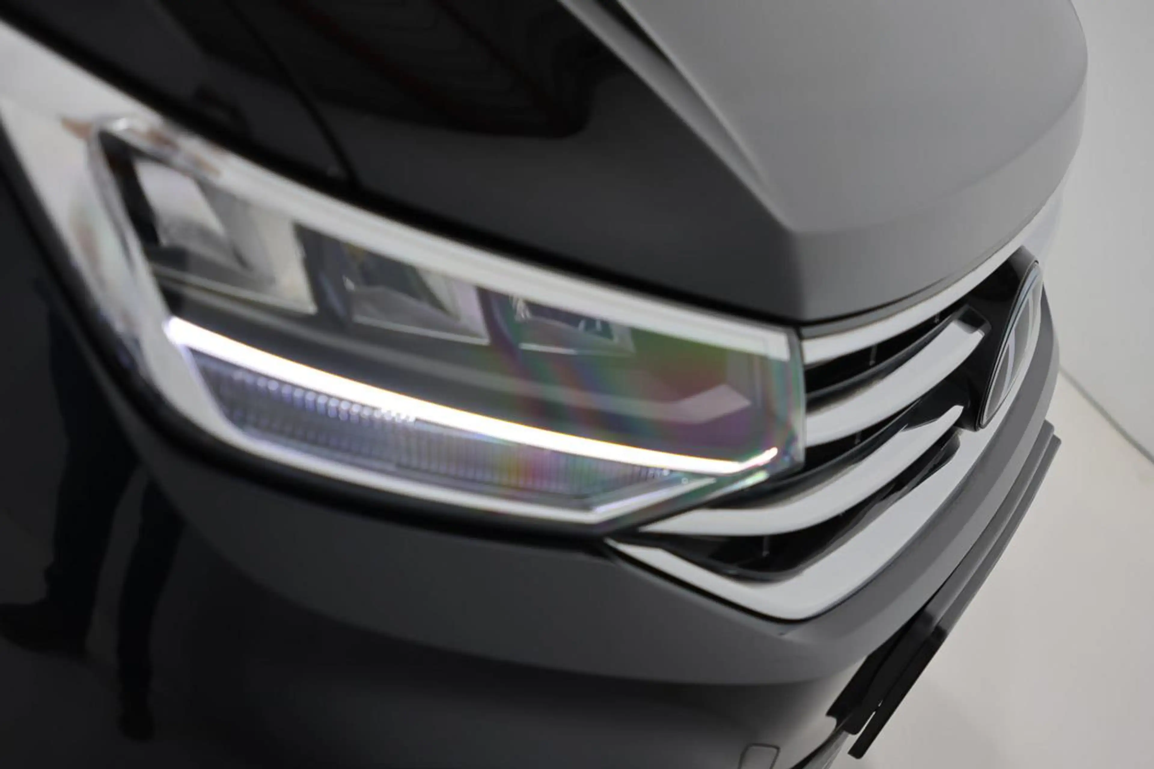 Volkswagen Tiguan Allspace 1.5 TSI DSG 7 PLACES LED GPS ACC ATTELAGE JA18 — photo 8