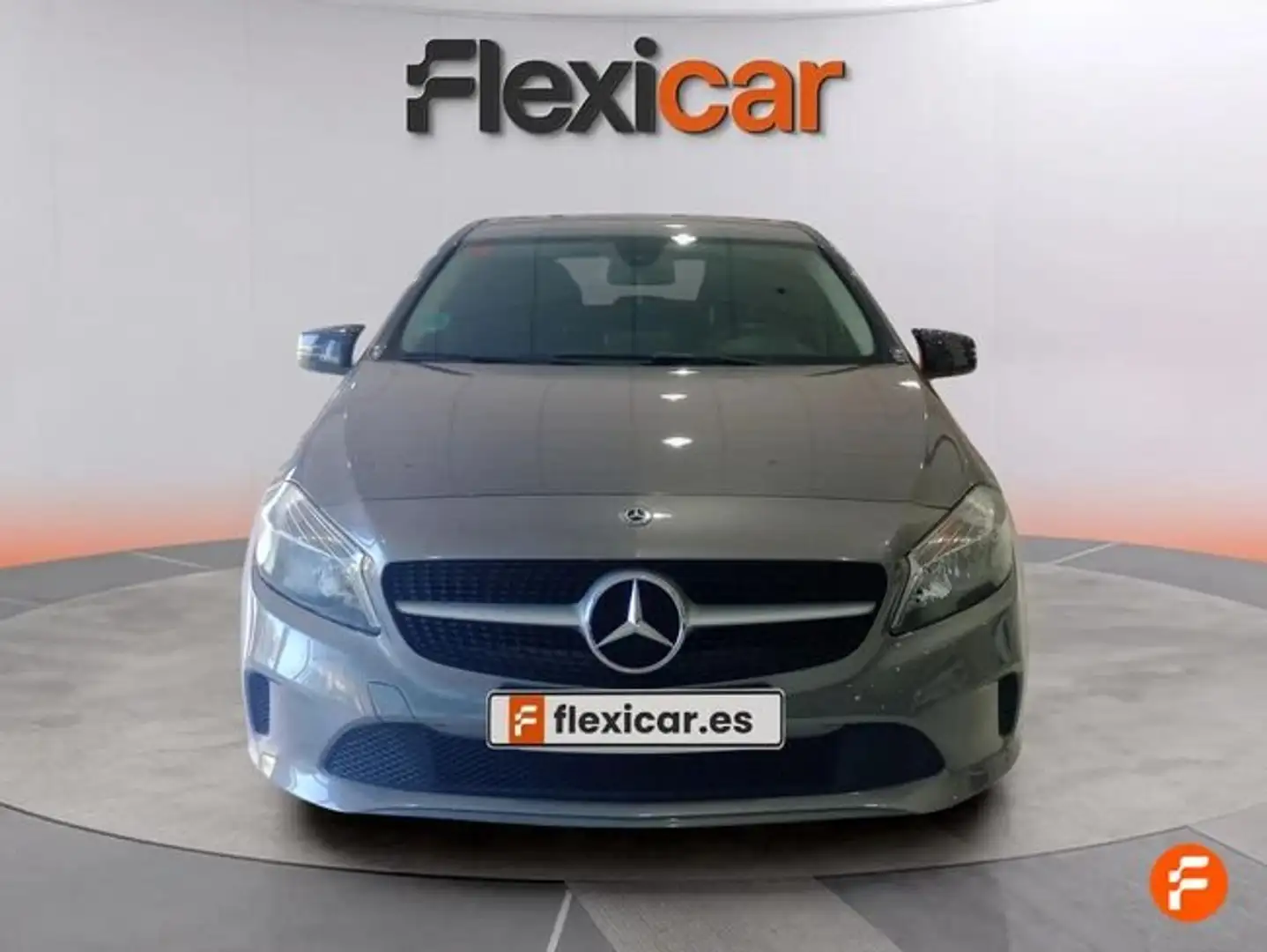 Mercedes-Benz A 180 d Urban Gris - 1