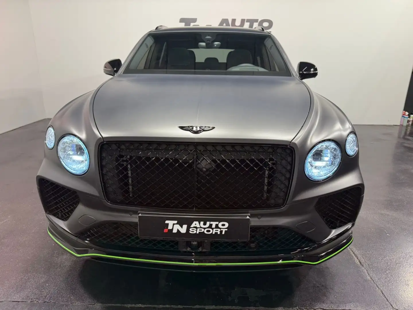 Bentley Bentayga V8 S Grau - 2
