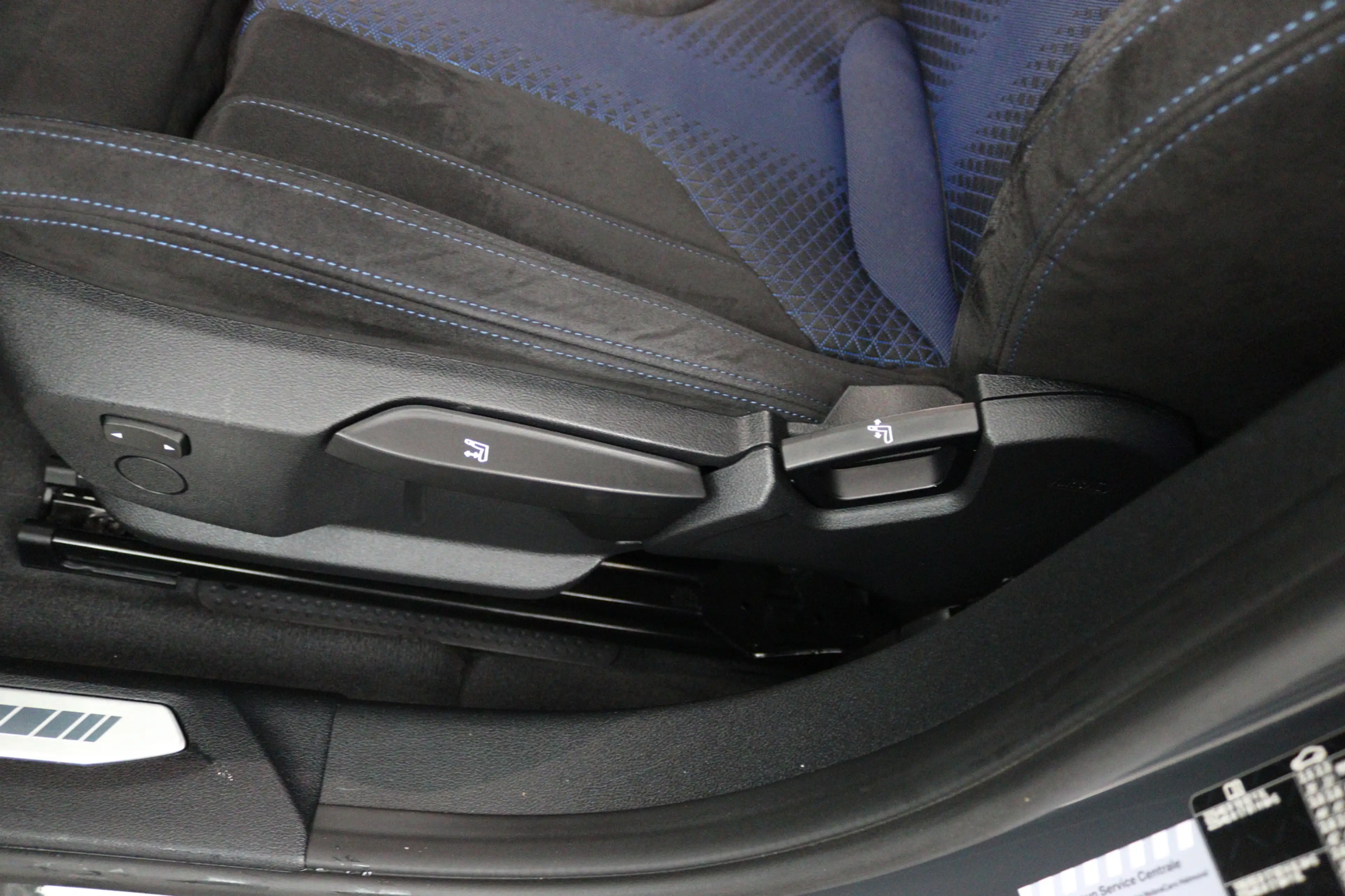 BMW 120 1-serie 120i Executive (PANORAMADAK, STOELVERWARMI — photo 21