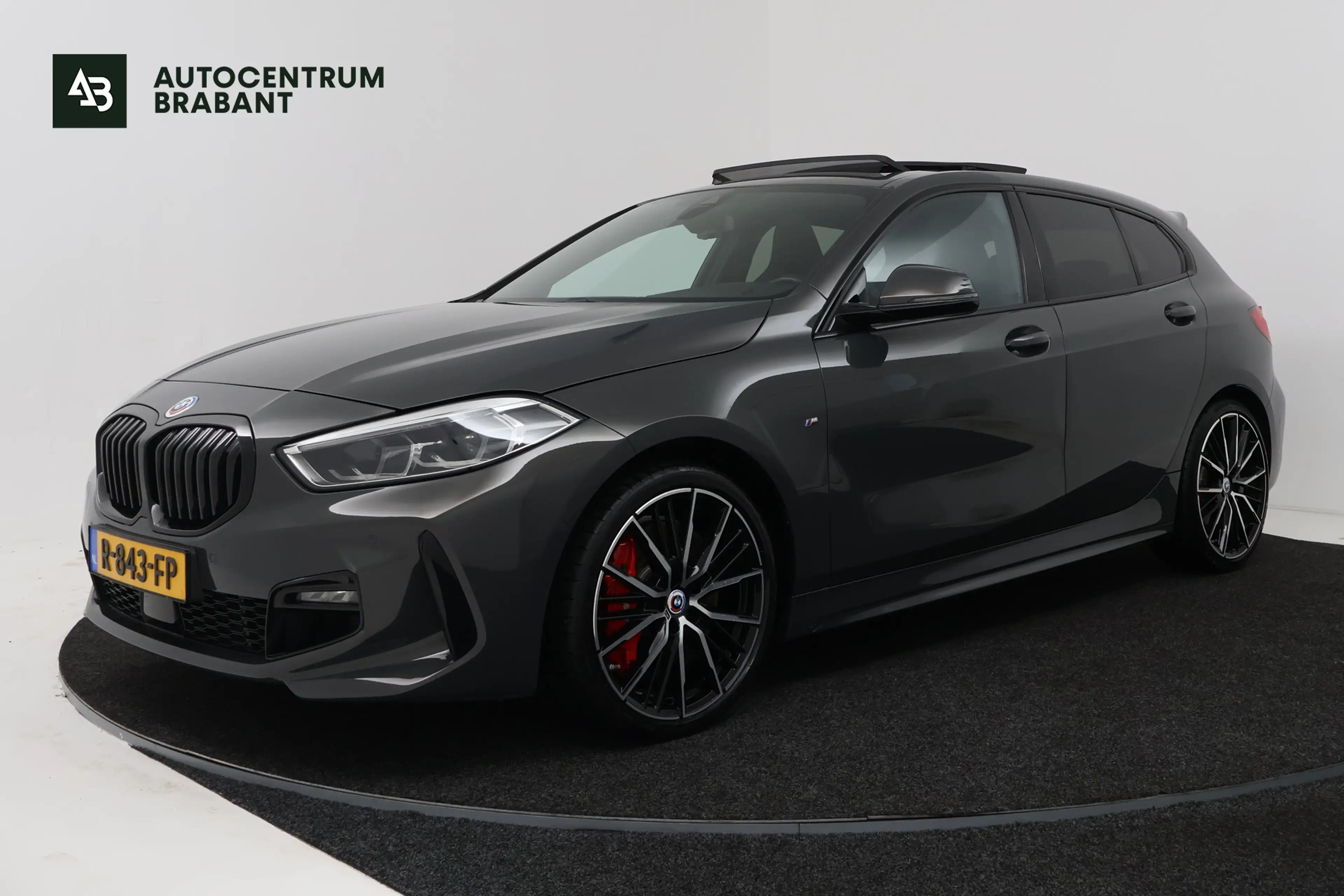BMW 120 1-serie 120i Executive (PANORAMADAK, STOELVERWARMI