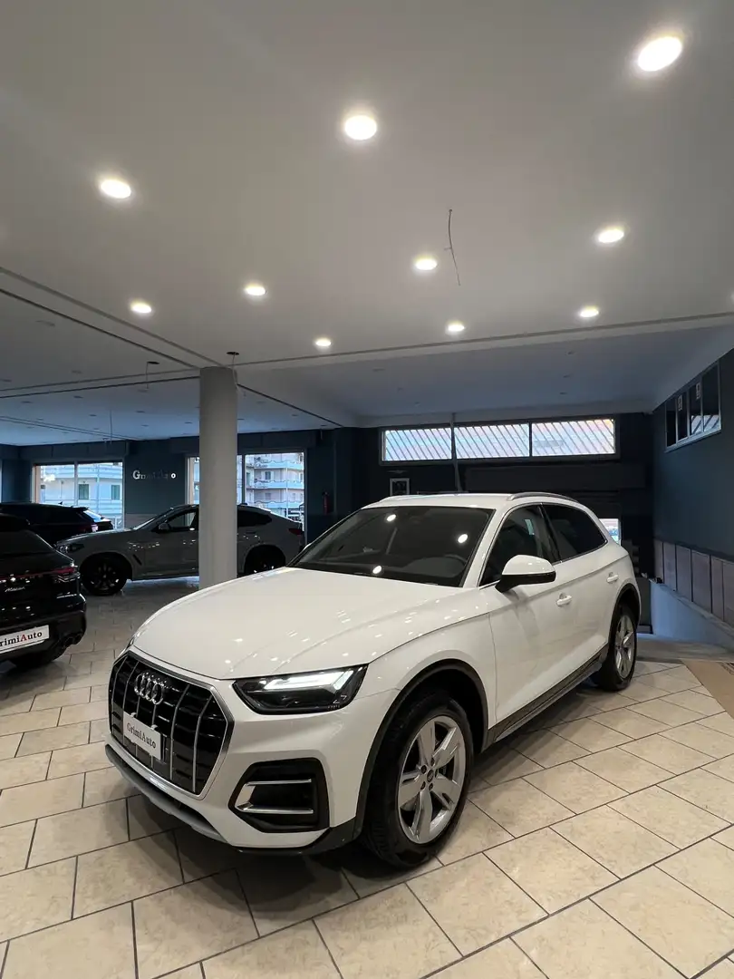 Audi Q5 Q5 40 TDI 204 CV quattro S tronic Business Advance Weiß - 2