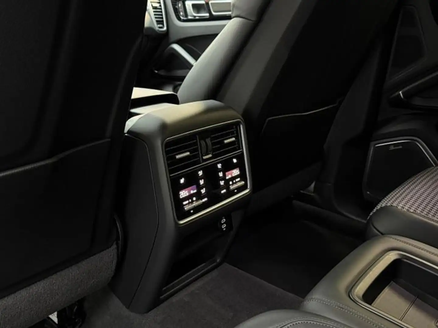 Porsche Cayenne CAYENNE GTS 4.0 V8 460cv LEASING POSSIBLE A PARTIR DE 1065€ TTC - 2