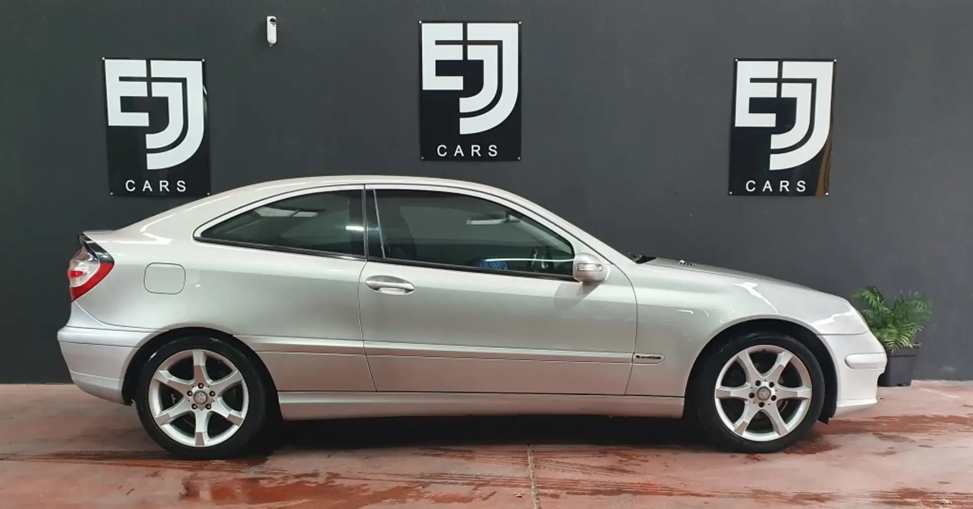 Mercedes-Benz C 180 Sportcoupé K Classic Evolution Aut. Grigio - 2