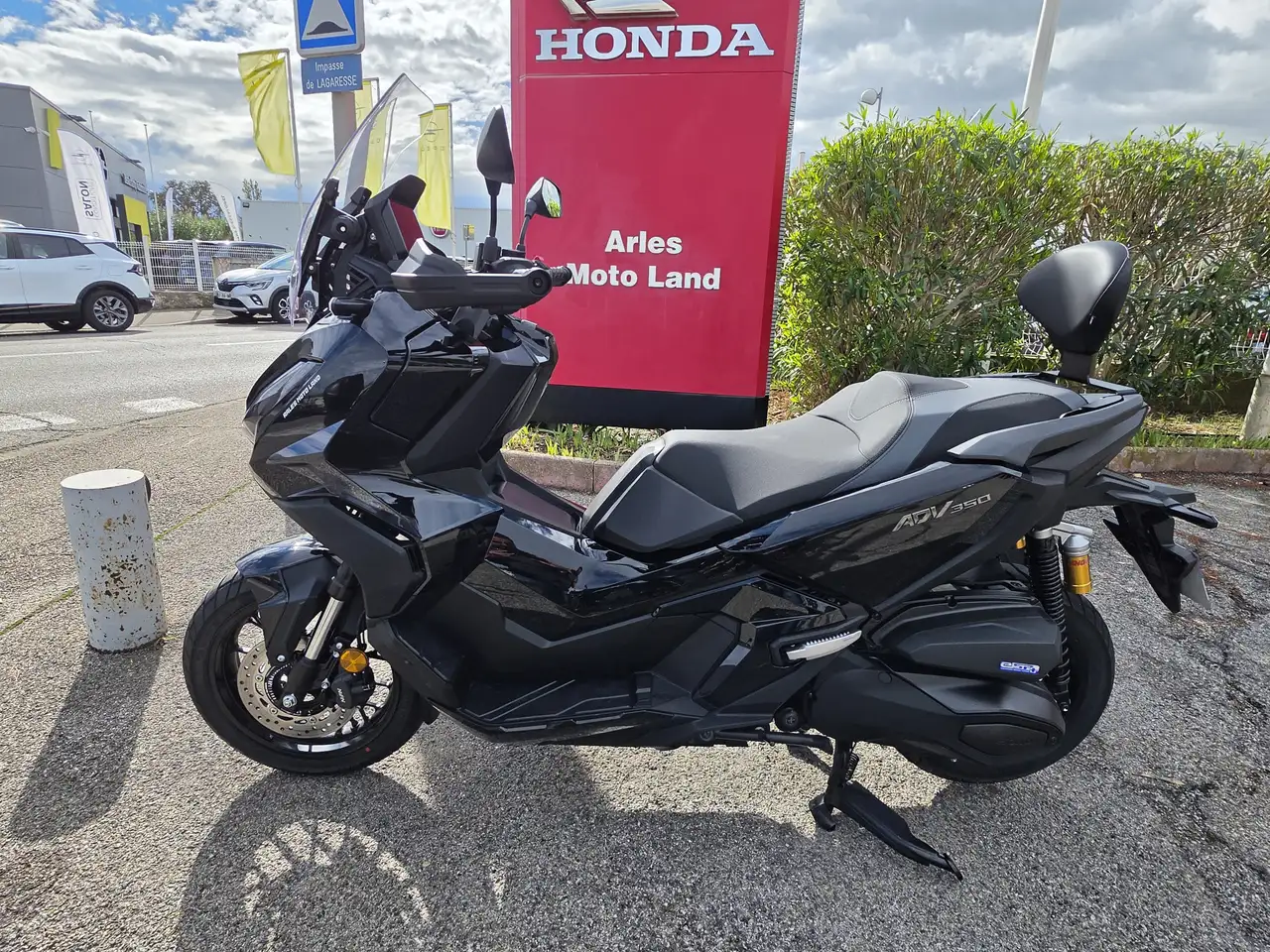 Honda ADV 350