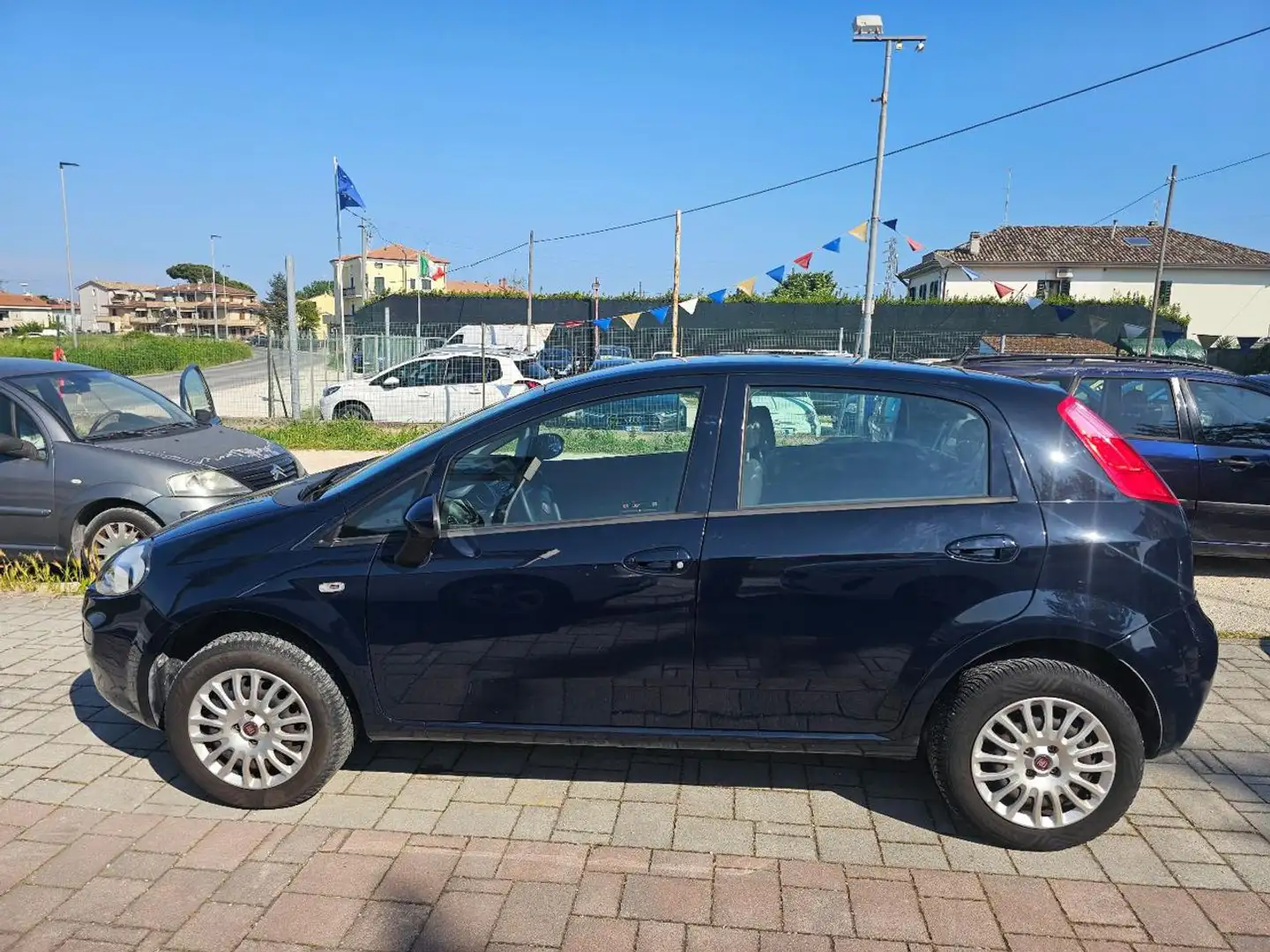 Fiat Grande Punto 1.4 5 porte Dynamic Natural Power Noir - 2