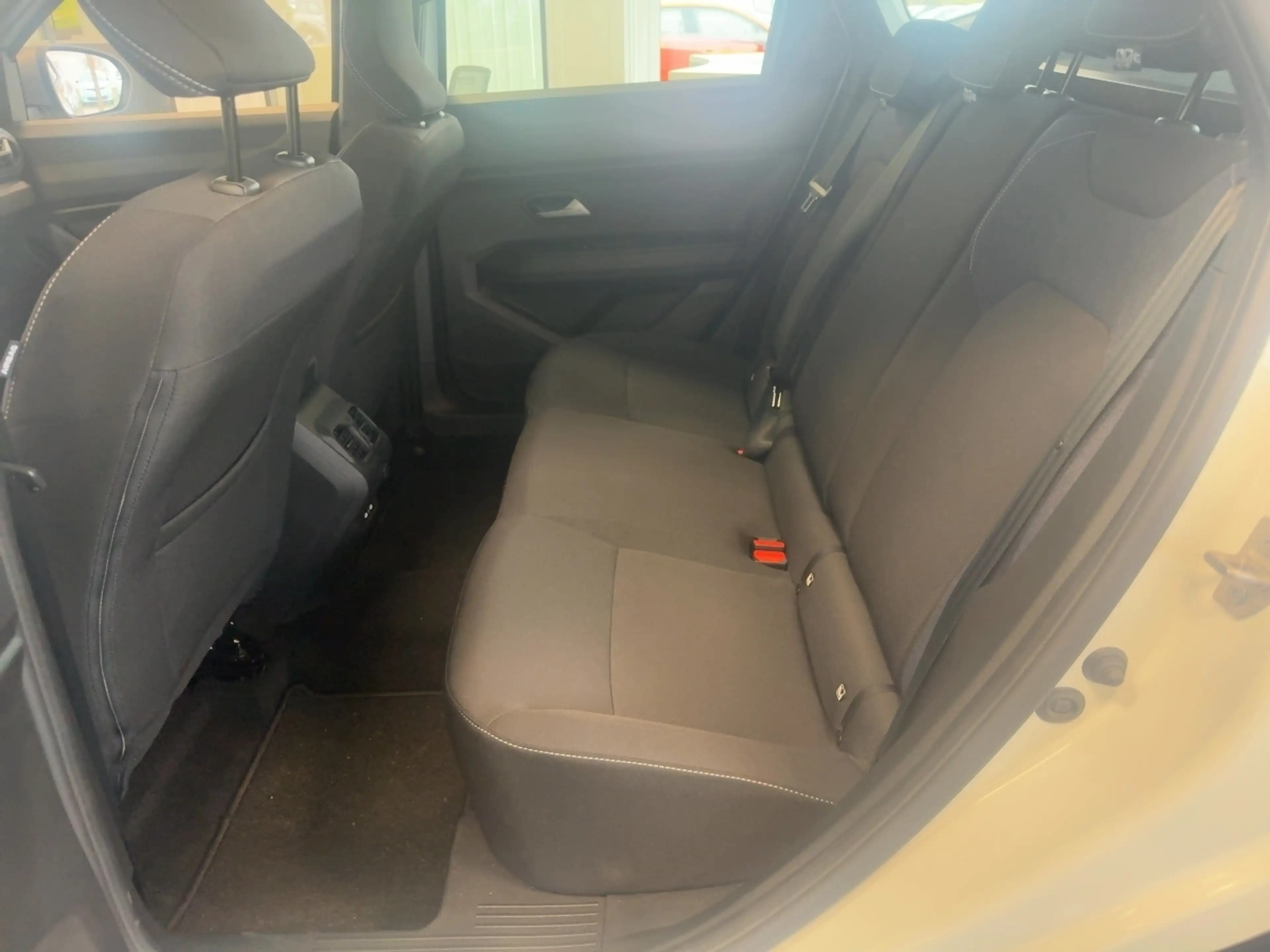 Dacia Bigster Expression TCe 140 — photo 8