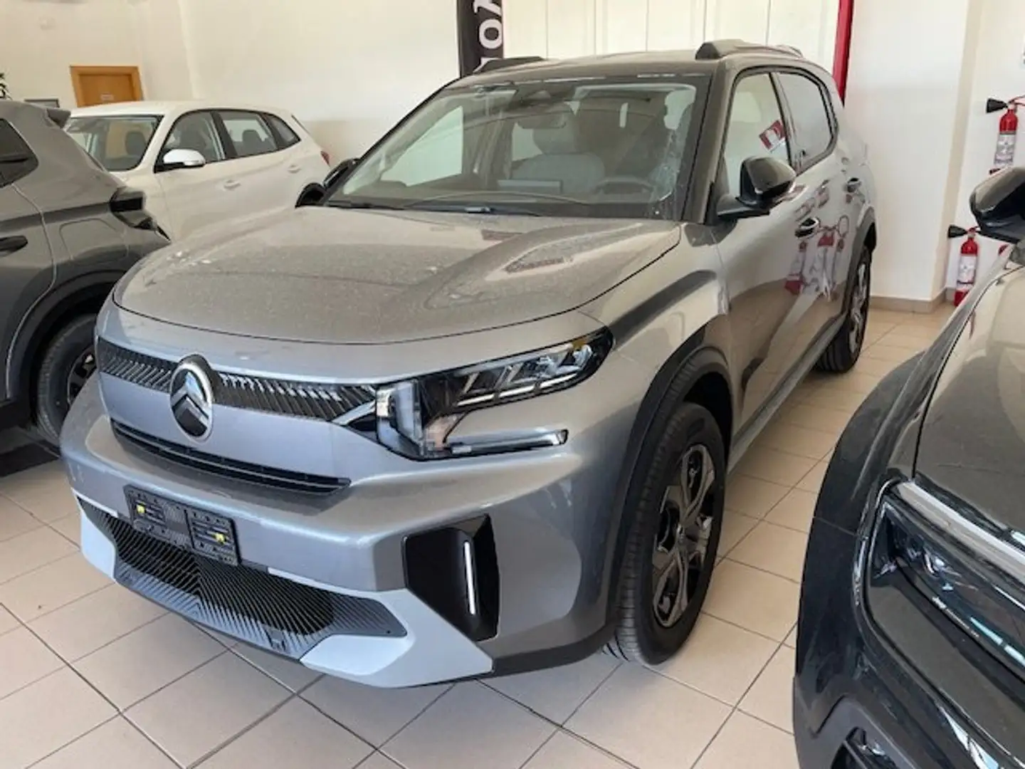 Citroen C3 Aircross C3 Aircross 1.2 puretech turbo Plus 100cv Gris - 2