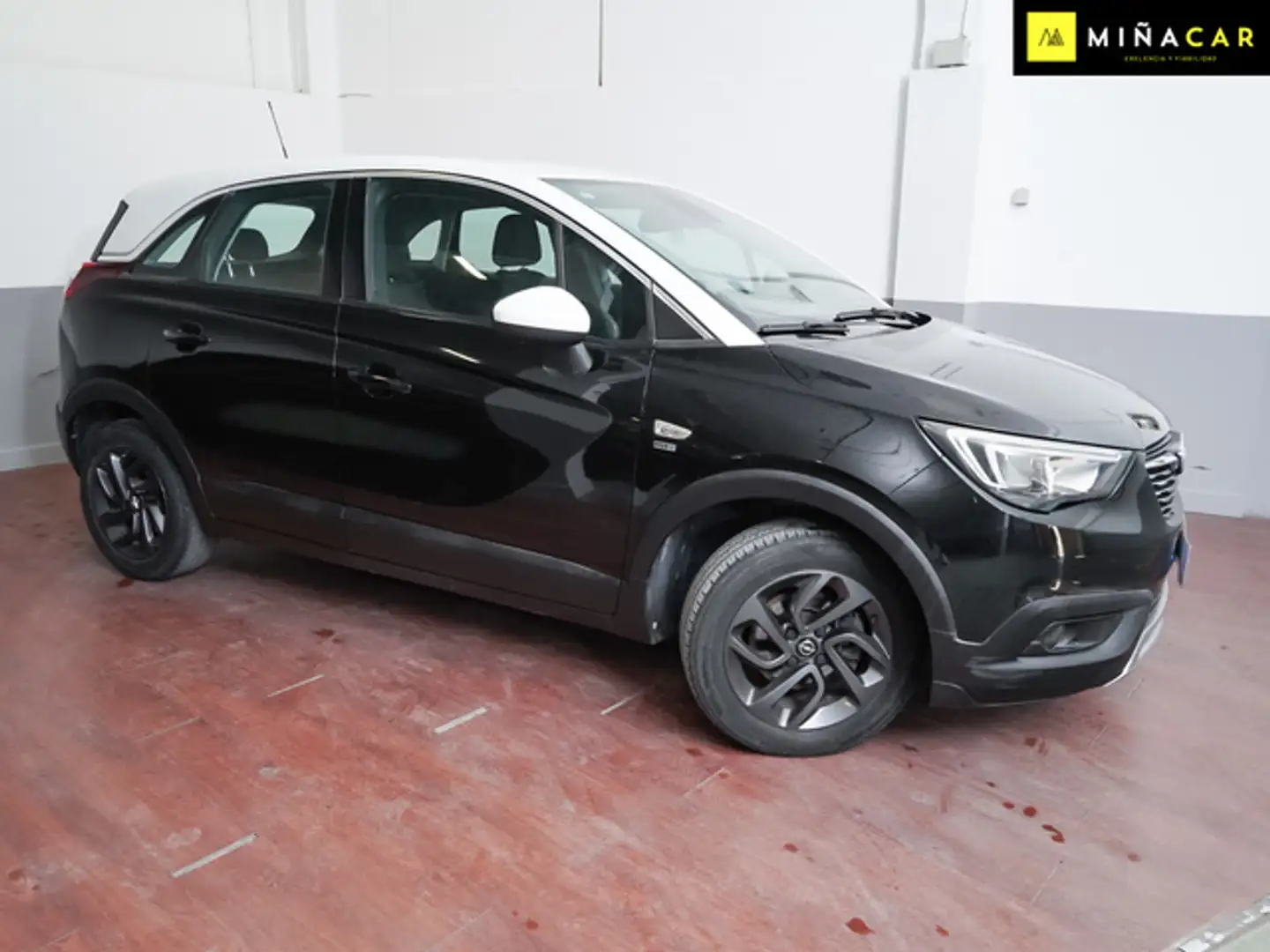 Opel Crossland X 1.2T S&S Design Line - 120 Aniversario 110 Schwarz - 2