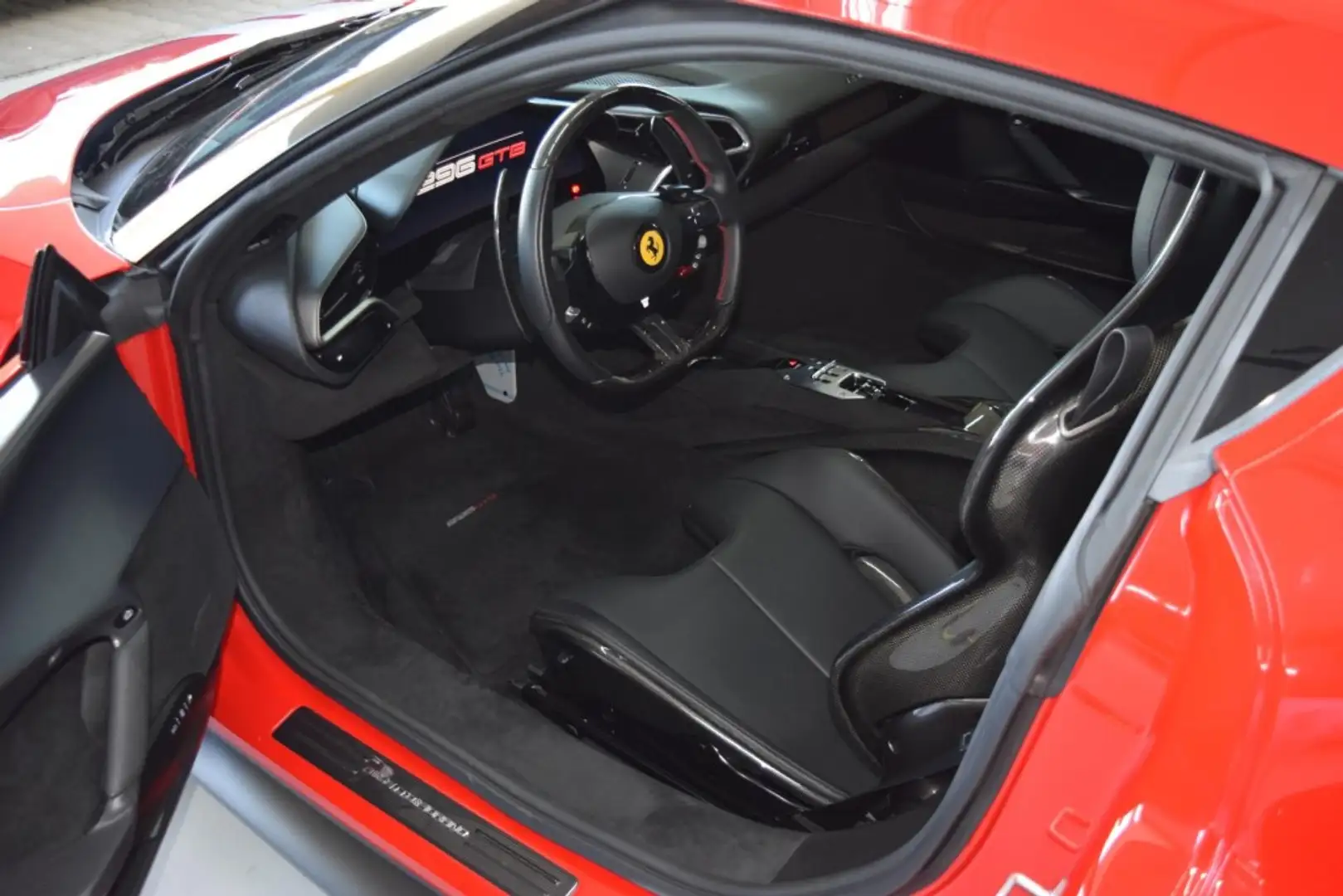 Ferrari 296 Assetto Fiorano Garantieverlängerung 4J Rouge - 2