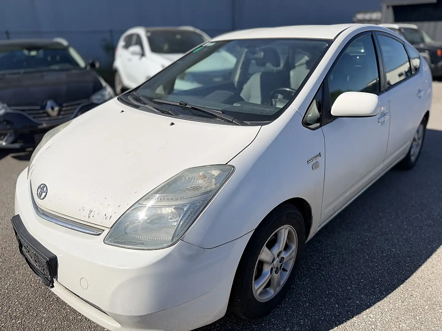 Toyota Prius 1,5 VVT-i Hybrid ***Pickerl 1/2027*** Weiß - 1