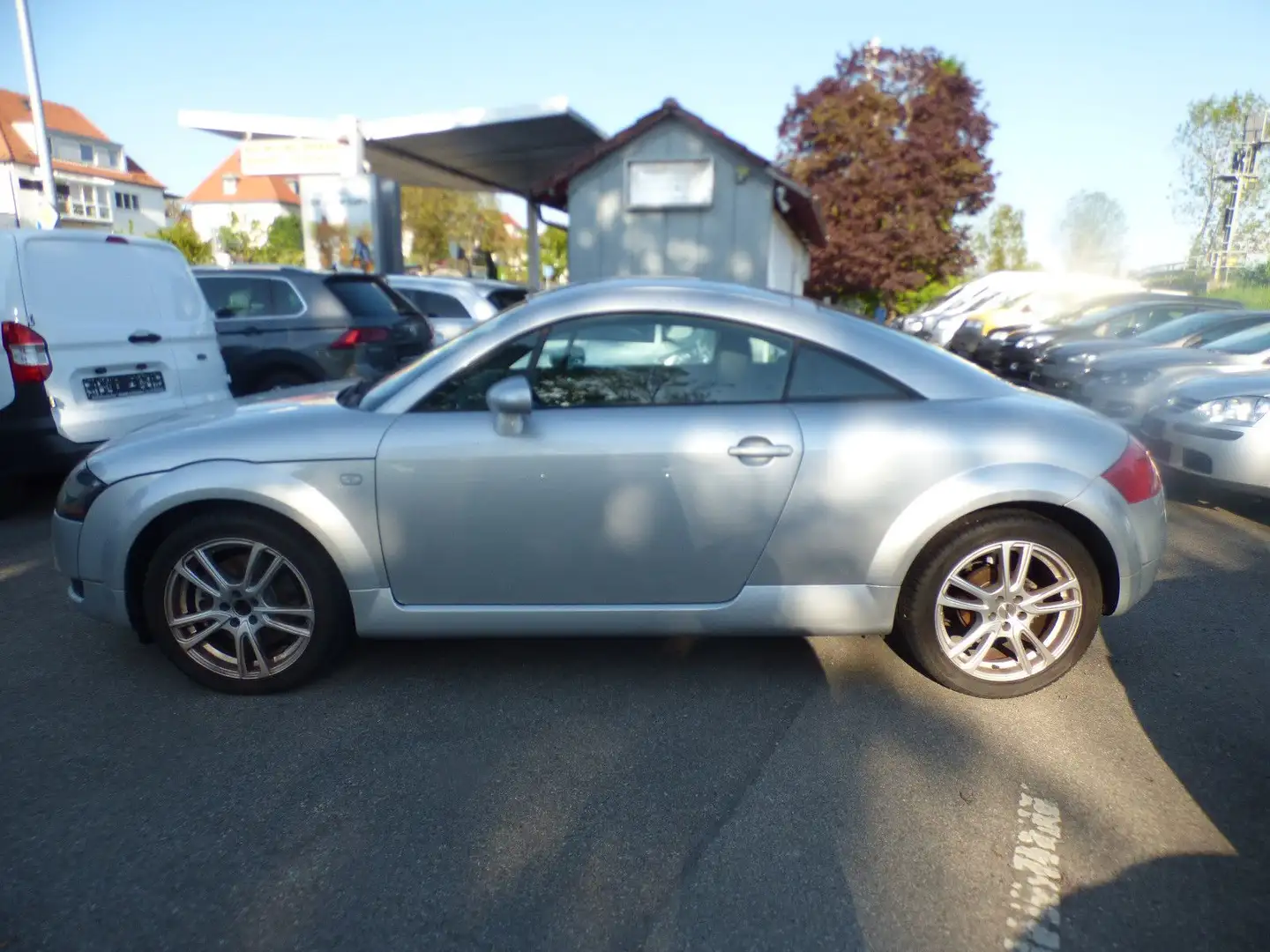 Audi TT Coupe/Roadster 1.8 T Coupe *SHZ*Klima* Silber - 2